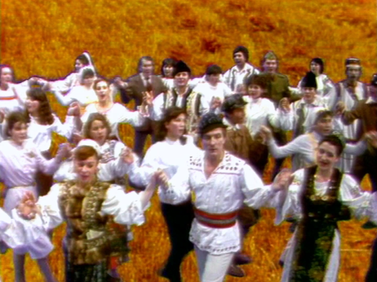 大写的印刷体 [英文字幕].Uppercase.Print.2020.1080p.AMZN.WEB-DL.DDP2.0.H.264-TEPES 7.19GB-5.jpg