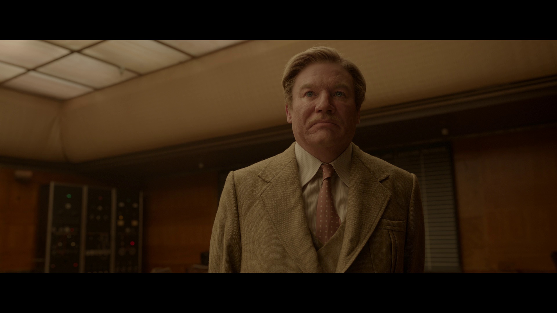 阿姆斯特丹 [简繁英字幕].Amsterdam.2022.1080p.NF.WEB-DL.DDP5.1.H264-PandaQT 5.28GB-5.png