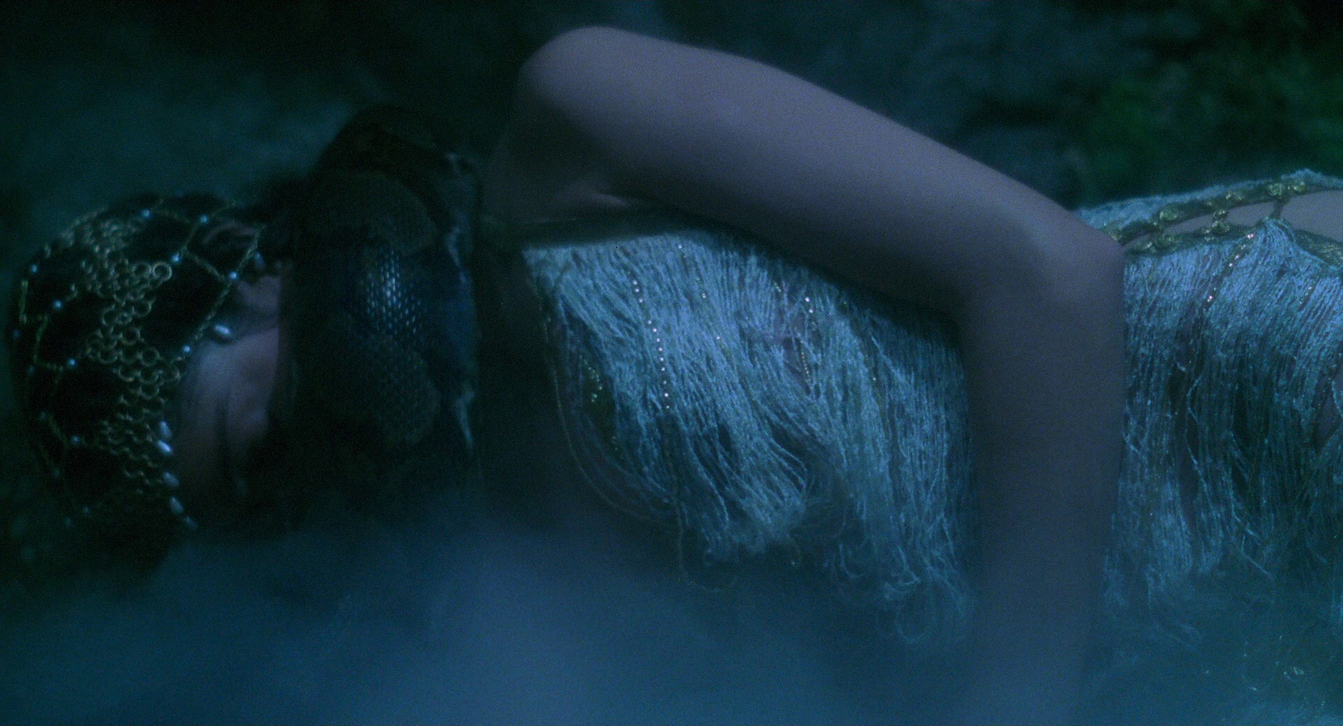 巫术神剑 [国英多音轨/中文字幕].The.Sword.and.The.Sorcerer.1982.BluRay.1080p.DTS-HD.MA.5.1.x264-DreamHD 13.39GB-7.png