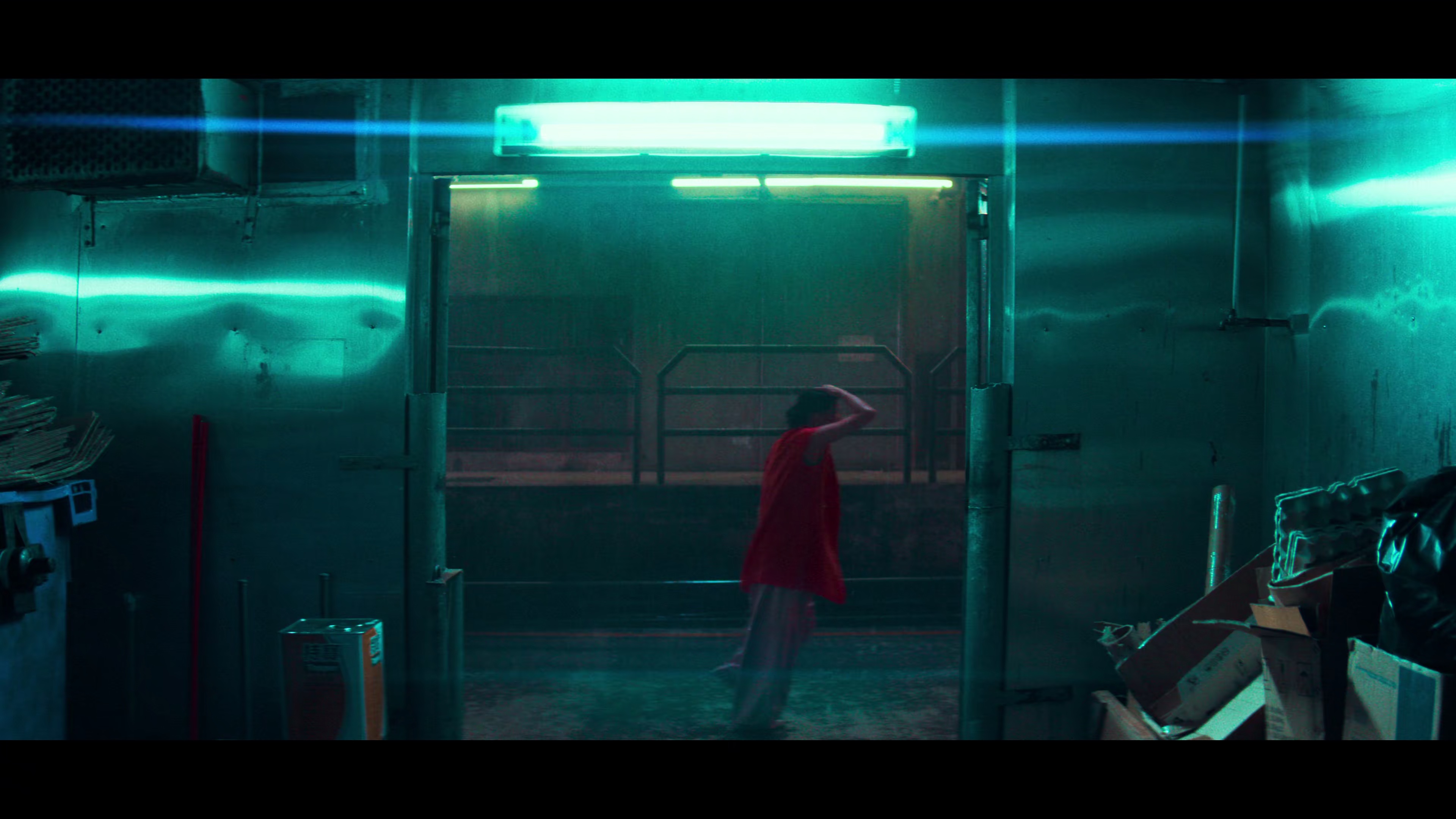 小人物之歌 [简繁英字幕].Ballad.of.a.Small.Player.2025.2160p.NF.WEB-DL.H.265.DDP5.1.Atmos-QuickIO 8.93GB-2.png