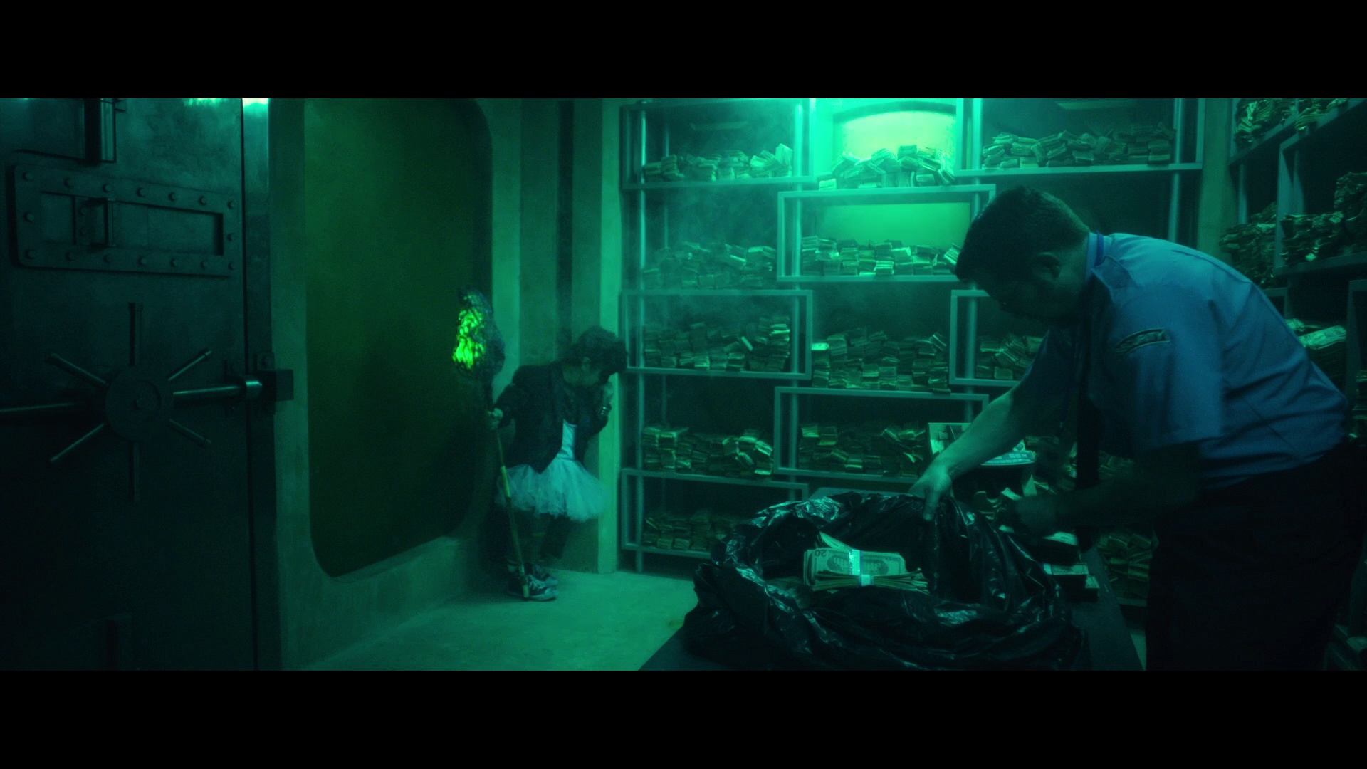 毒魔复仇 [简繁英字幕].The.Toxic.Avenger.2023.BluRay.1080p.Remux.AVC.DTS-HD.MA5.1-DreamHD 23.69GB-3.png