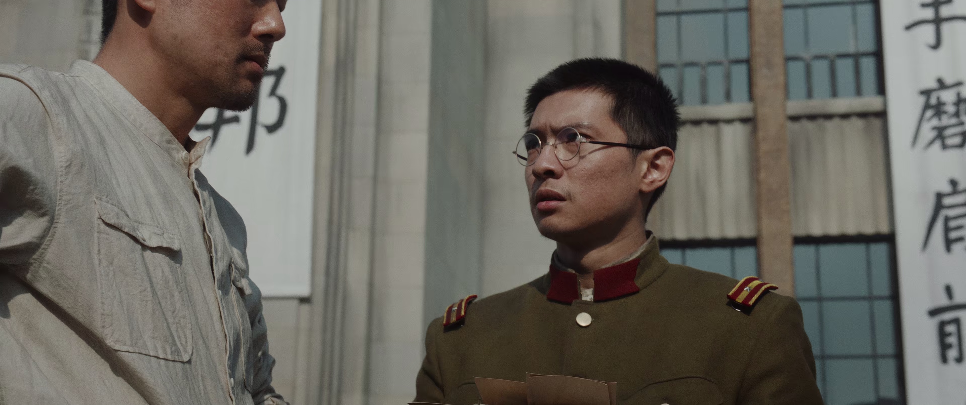 南京照相馆 [国语配音/中文字幕].Dead.To.Rights.2025.2160p.WEB-DL.H265.HDR.DTS-QuickIO 3.66GB-4.png