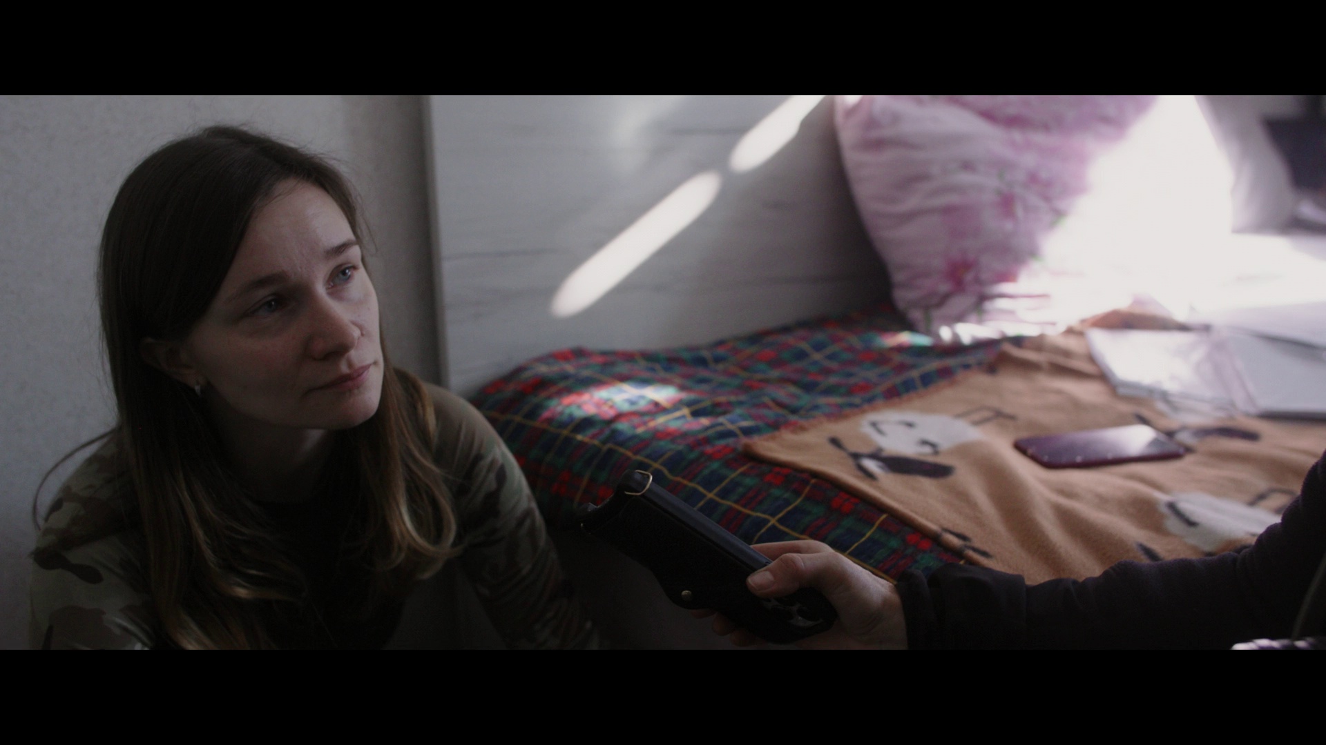 爱/战争 [简繁英字幕].Love/War.2025.1080p.DSNP.WEB-DL.DDP.5.1.H.264-DreamHD 3.66GB-3.png