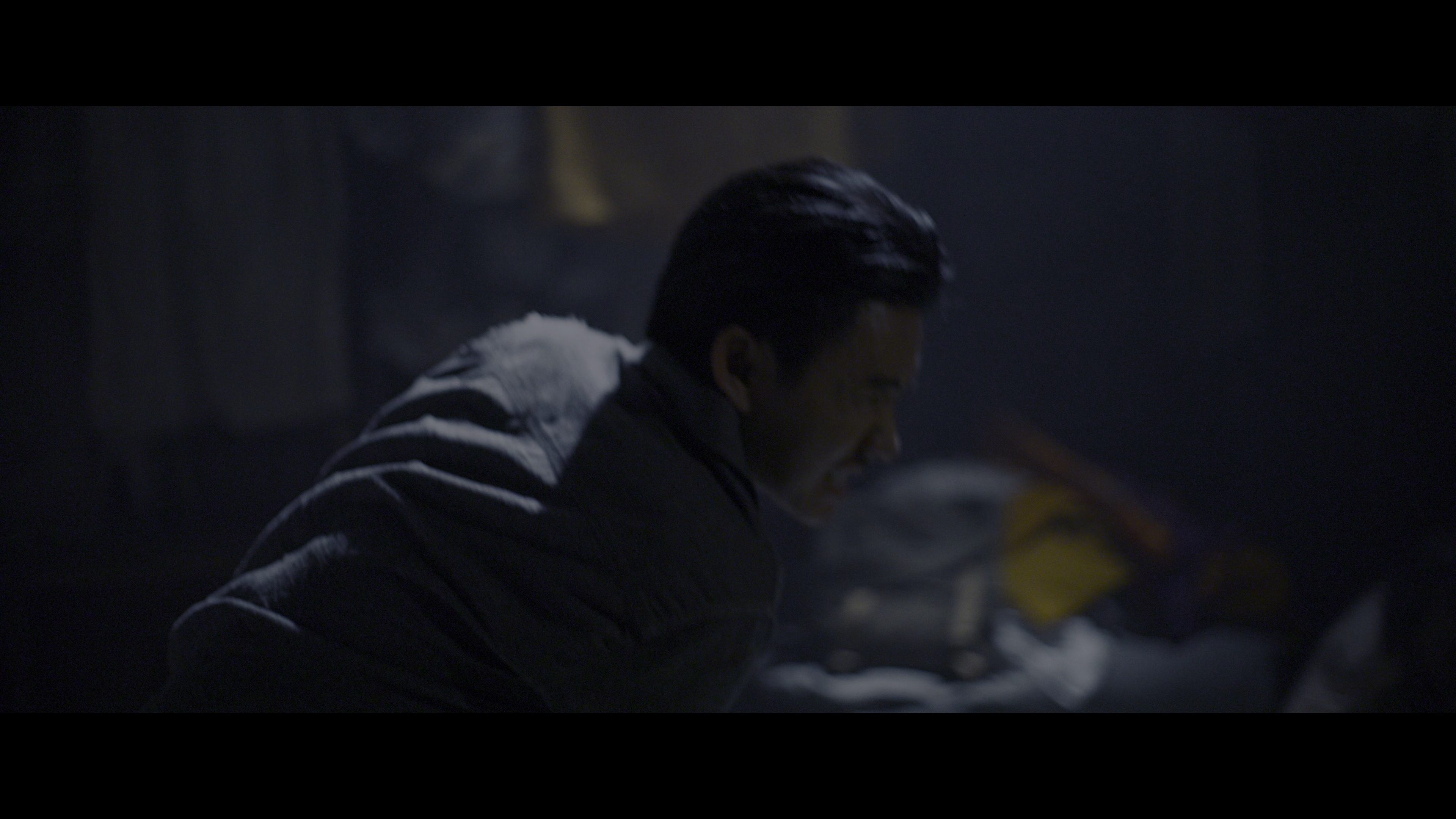 侠盗之星 [简繁英字幕].Tee.Yai.Born.To.Be.Bad.2025.2160p.NF.WEB-DL.HDR.H.265.DDP5.1.Atmos-QuickIO 15.31GB-2.png