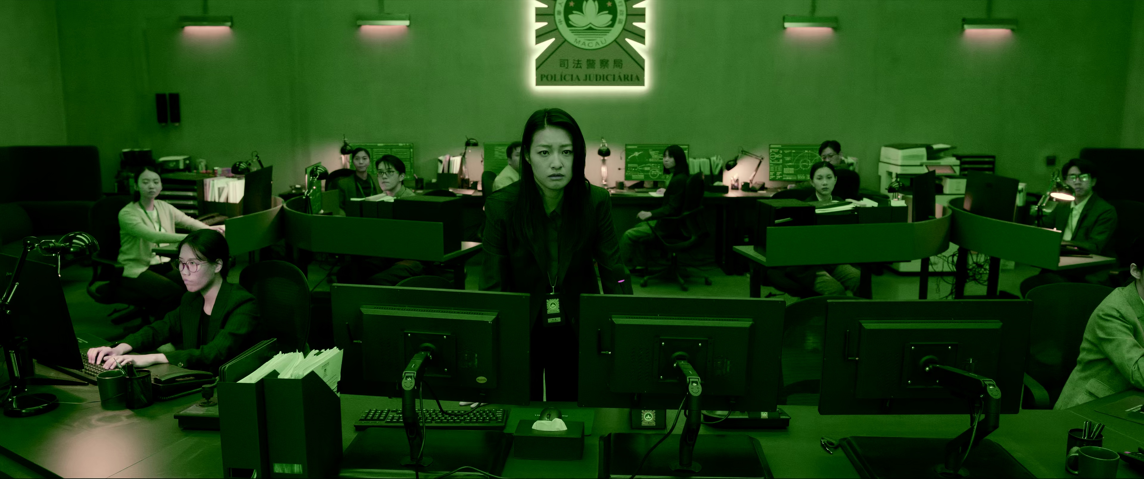 捕风追影 [杜比视界版本][高码版][国粤多音轨/简繁英字幕].2025.2160p.HQ.WEB-DL.H265.DV.DTS5.1.2Audio-DreamHD 36.27GB-4.png