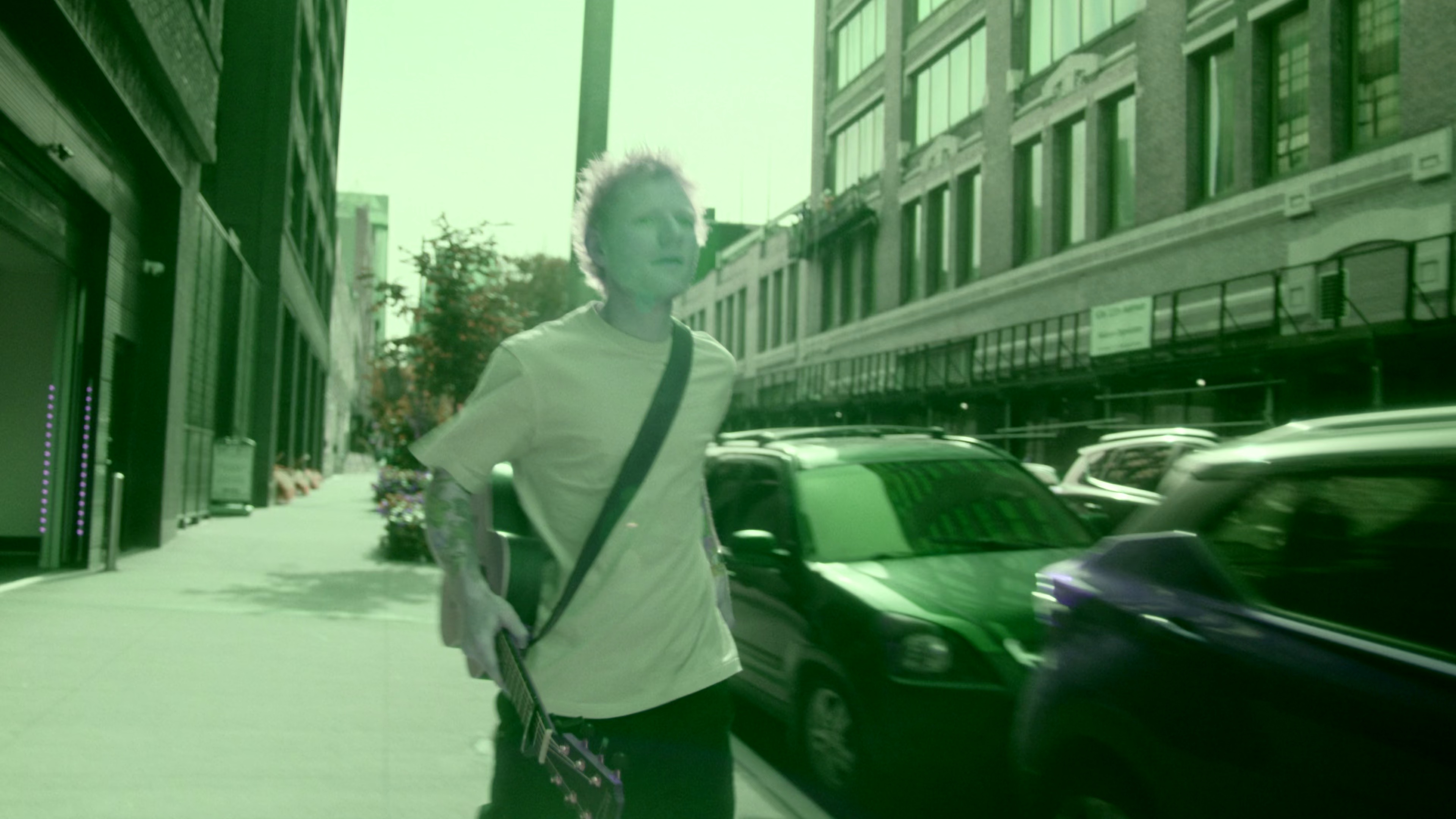 艾德·希兰：一镜到底 [杜比视界版本][简繁英字幕].2025.2160p.NF.WEB-DL.DDP.5.1.Atmos.DV.H.265-DreamHD 7.81GB-3.png