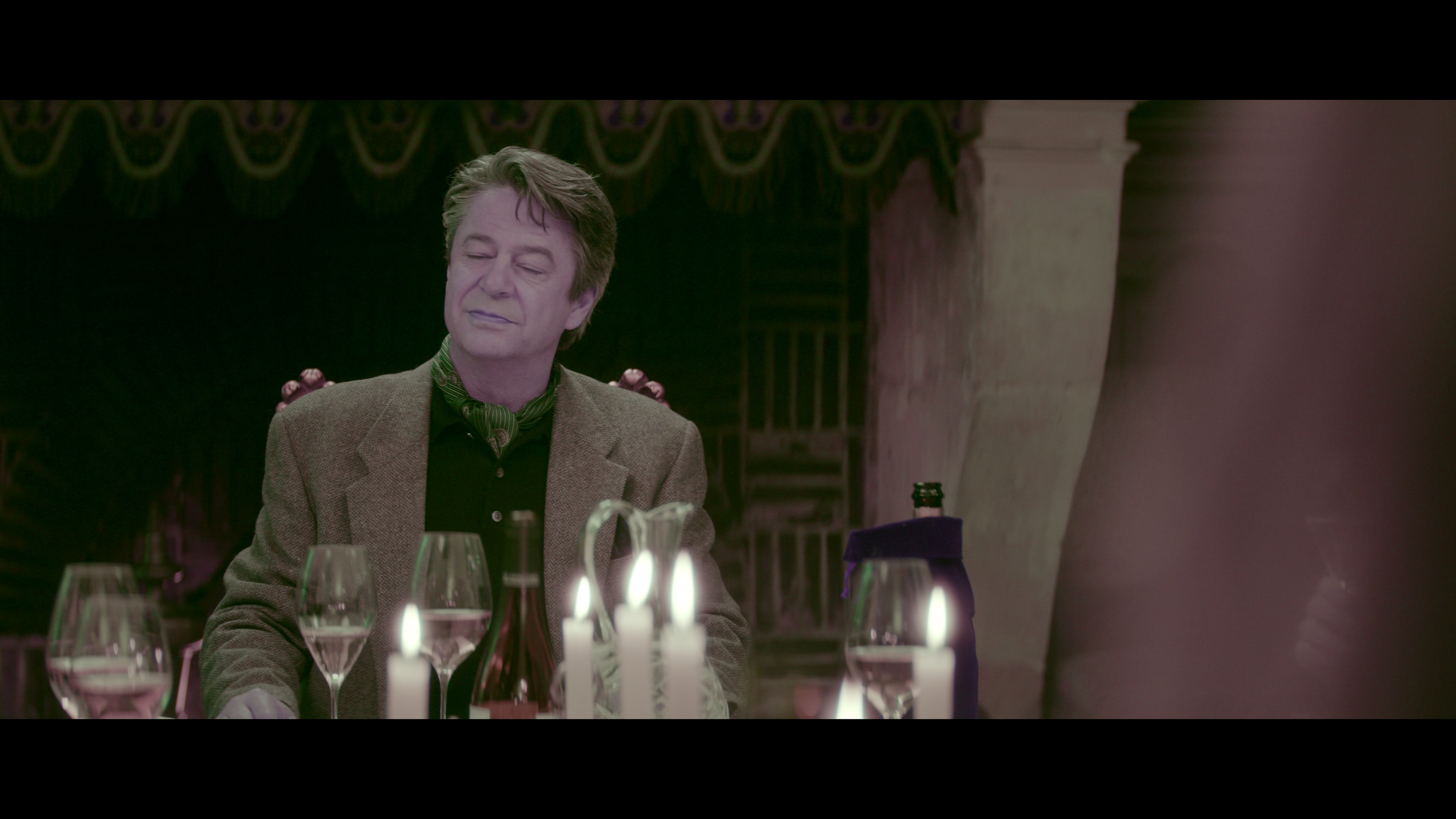 香槟情缘 [杜比视界版本][简繁英字幕].Champagne.Problems.2025.2160p.NF.WEB-DL.DV.H.265.DDP5.1.Atmos-QuickIO 12.96GB-3.png