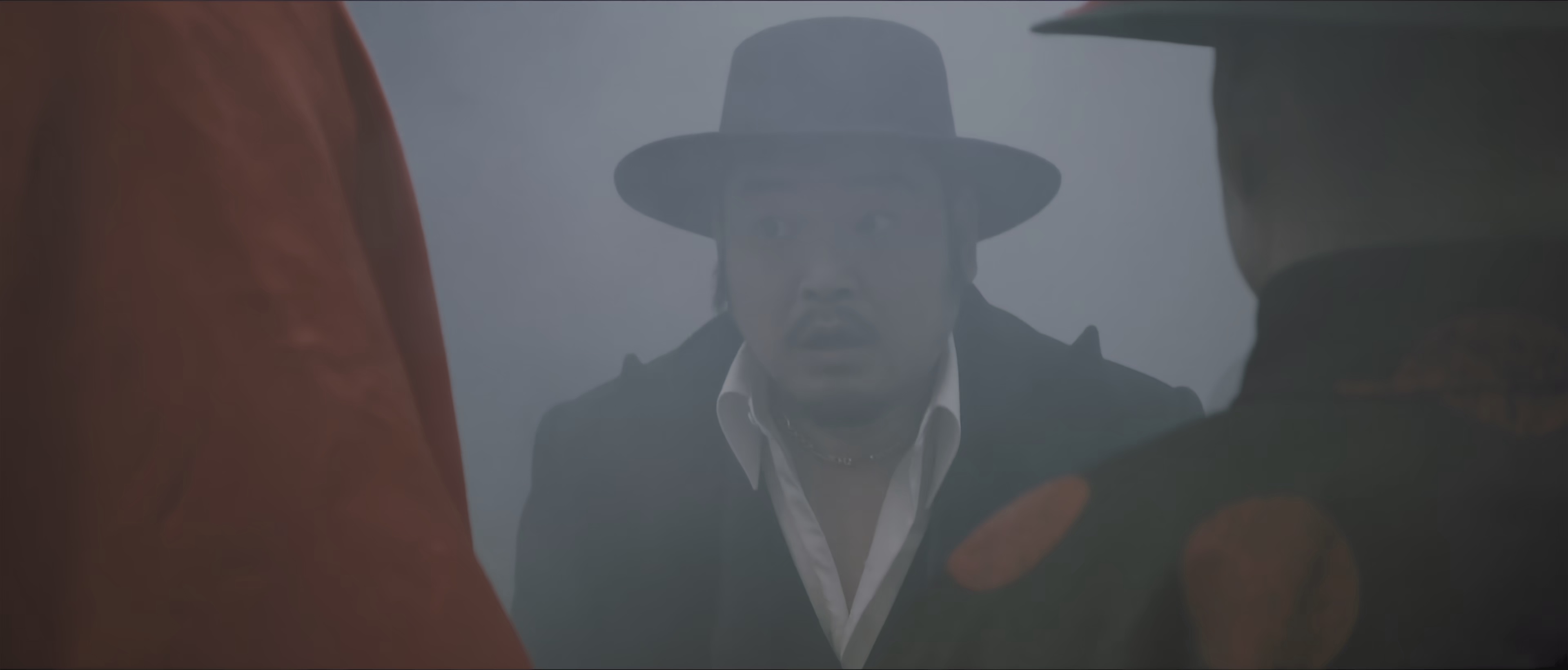 青石镇传说 [国语配音/中文字幕].Legend.of.Qingshi.Town.2025.2160p.WEB-DL.H265.HDR.DDP2.0-QuickIO 4.64GB-4.png