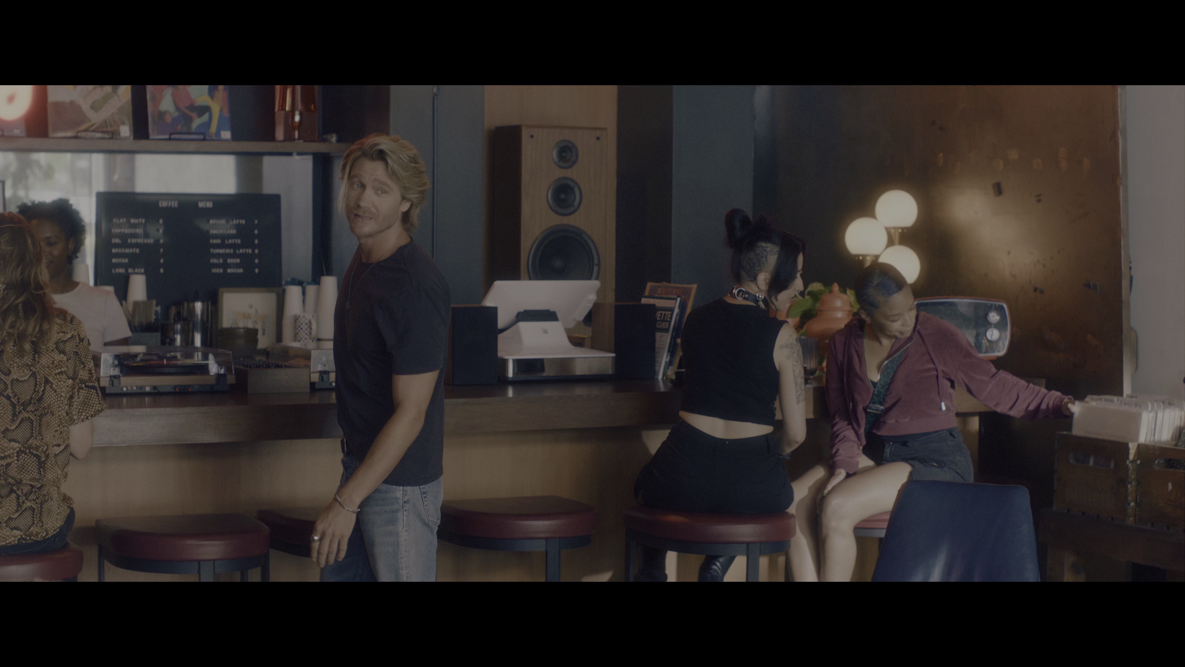 辣妈辣妹2 [简繁英字幕].Freakier.2025.2160p.DSNP.WEB-DL.DDP5.1.Atmos.HDR.H.265-PandaQT 12.05GB-5.png