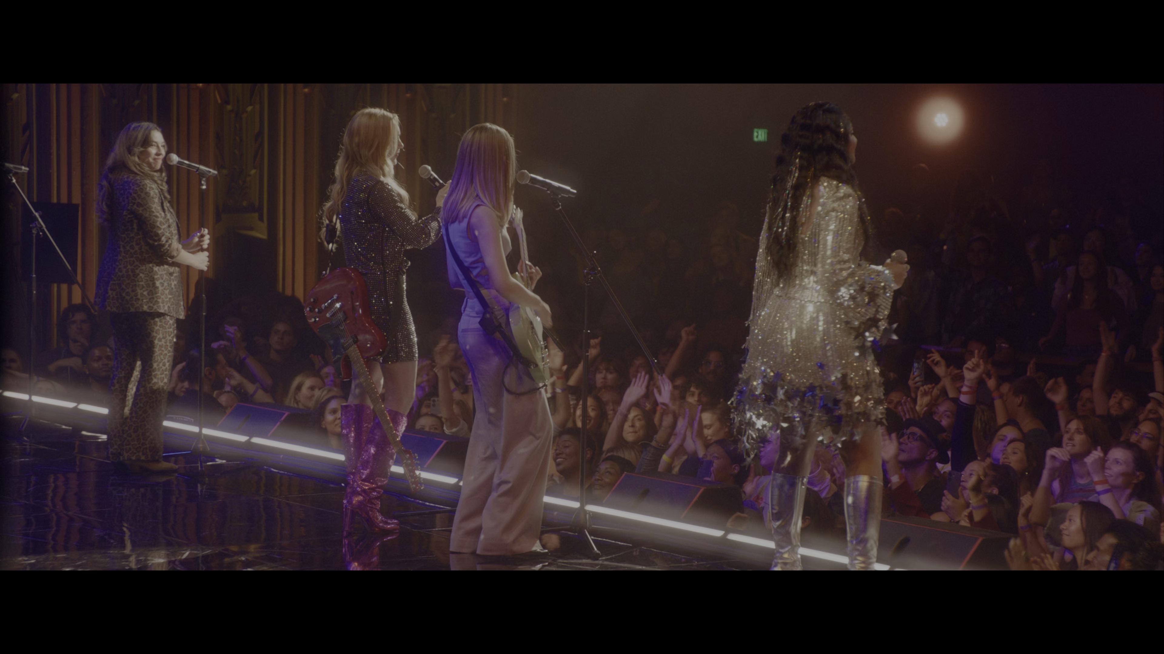 辣妈辣妹2 [简繁英字幕].Freakier.2025.2160p.DSNP.WEB-DL.DDP5.1.Atmos.HDR.H.265-PandaQT 12.05GB-7.png