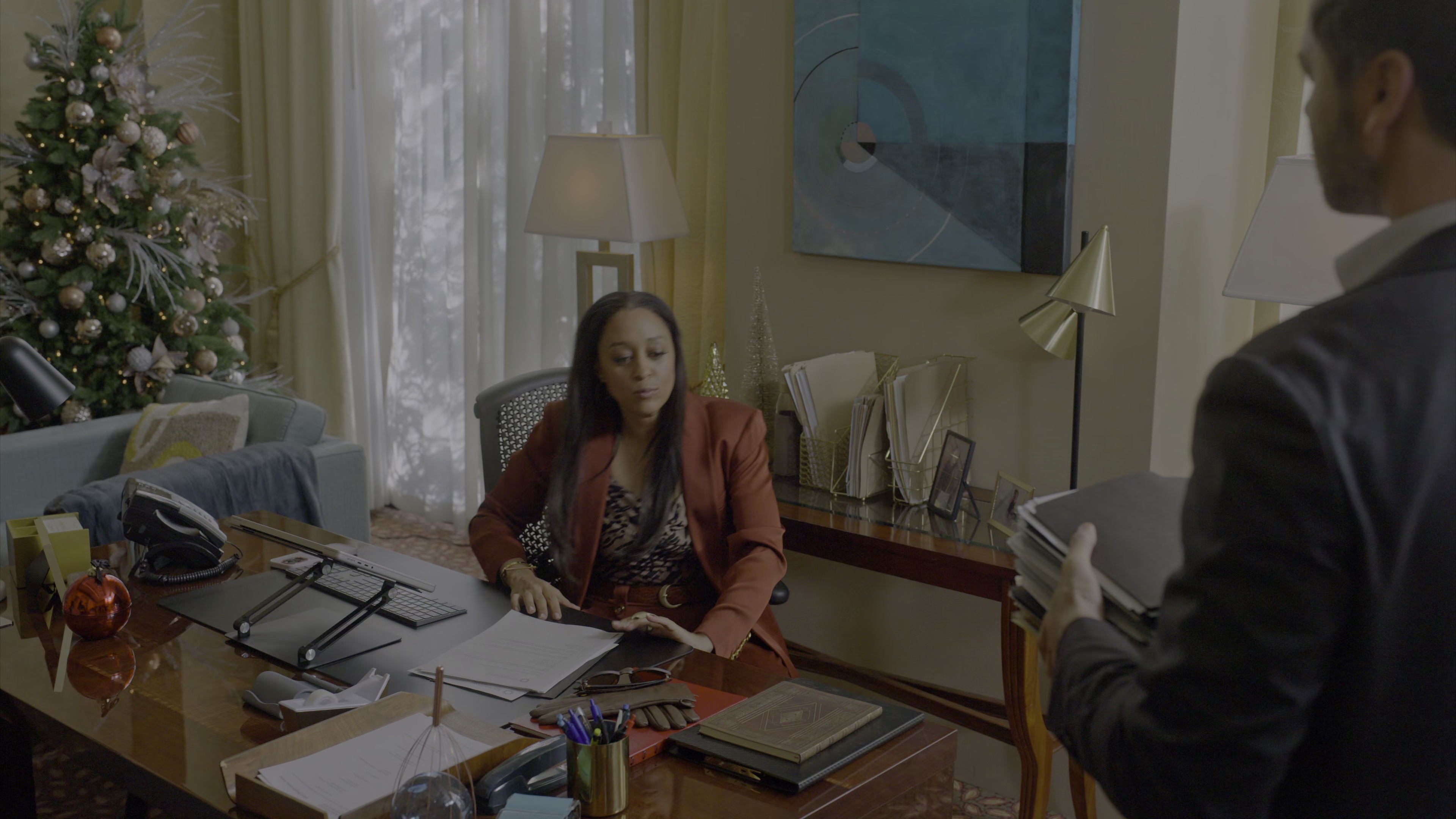 我的秘密圣诞老人 [简繁英字幕].My.Secret.Santa.2025.2160p.NF.WEB-DL.HDR.H.265.DDP5.1.Atmos-QuickIO 12.76GB-4.png