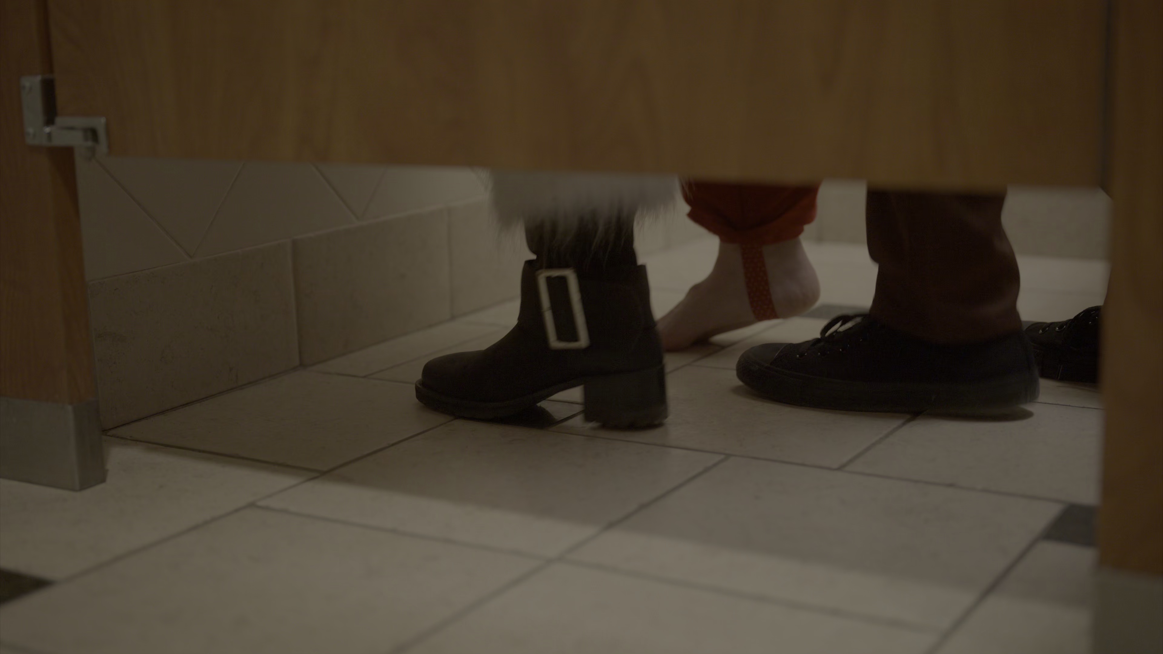 我的秘密圣诞老人 [简繁英字幕].My.Secret.Santa.2025.2160p.NF.WEB-DL.HDR.H.265.DDP5.1.Atmos-QuickIO 12.76GB-6.png