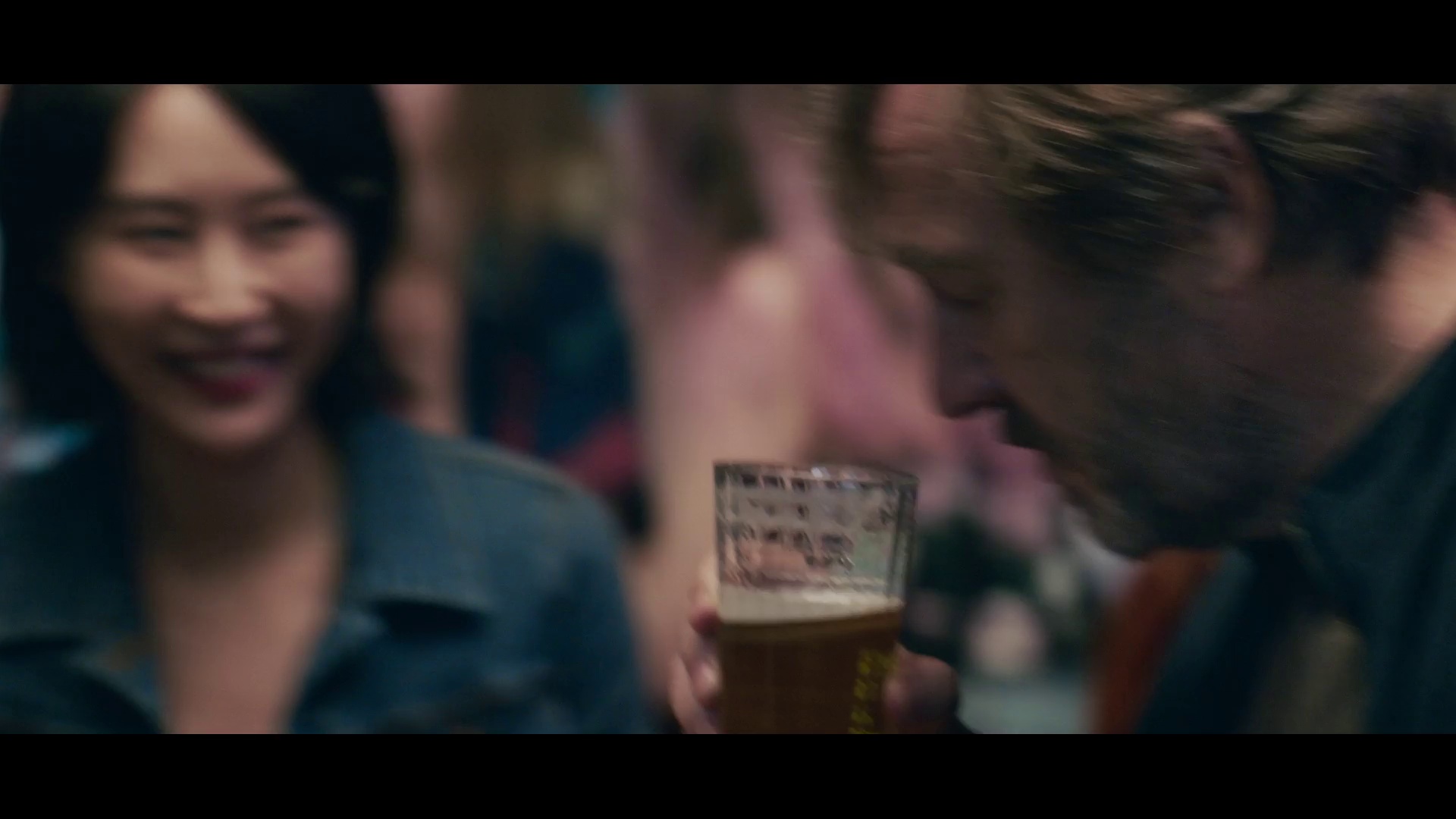 猎狐·行动 [国语配音/中文字幕].Fox.Hunt.2025.1080p.NF.WEB-DL.DDP5.1.H264-PandaQT 4.15GB-4.png