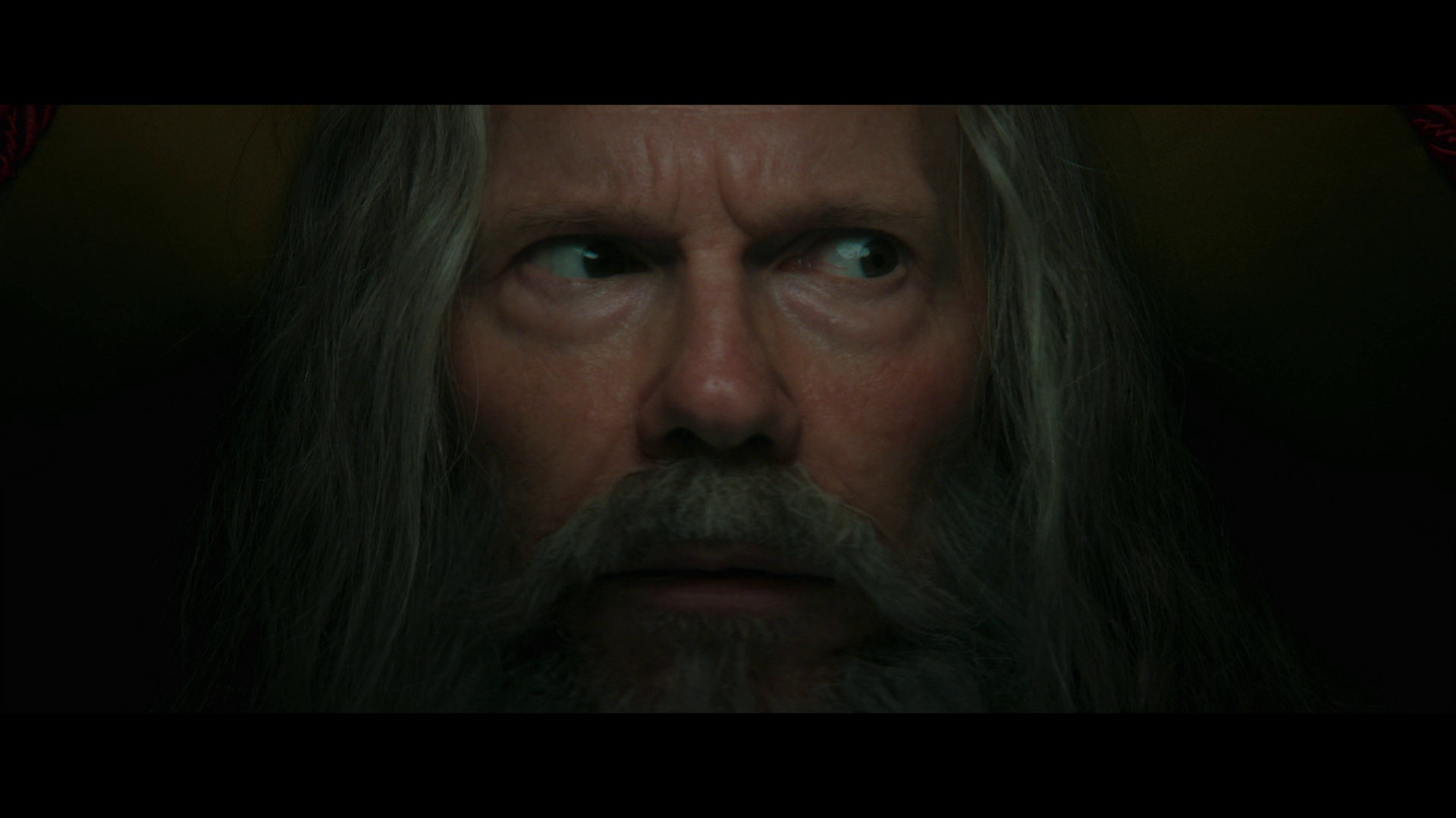 我爸救了圣诞节2 [简繁英字幕].The.Night.My.Dad.Saved.Christmas.2.2025.1080p.NF.WEB-DL.DDP.5.1.Atmos.H.264-DreamHD 3.76GB-5.png