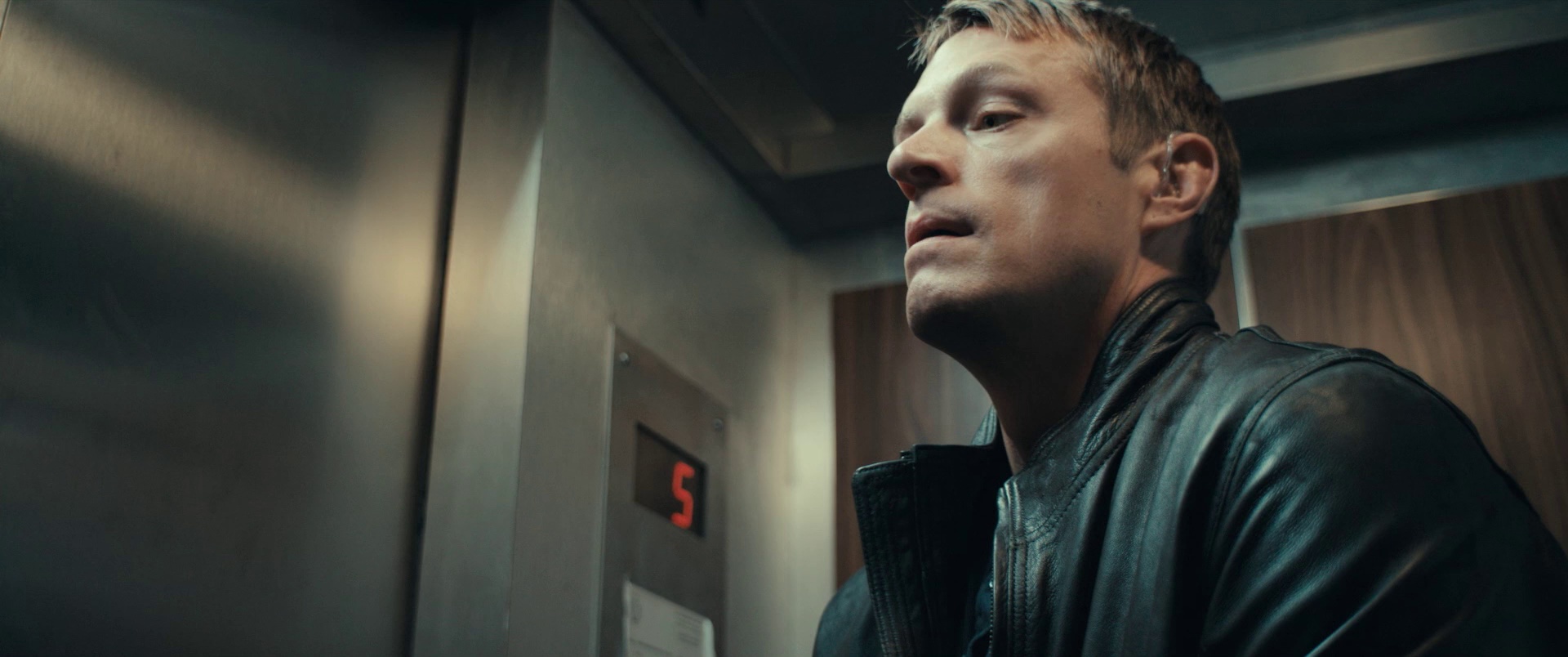 寂静时刻 [简繁英字幕].The.Silent.Hour.2024.Bluray.1080p.DTS-HDMA5.1.x264-DreamHD 14.07GB-3.png