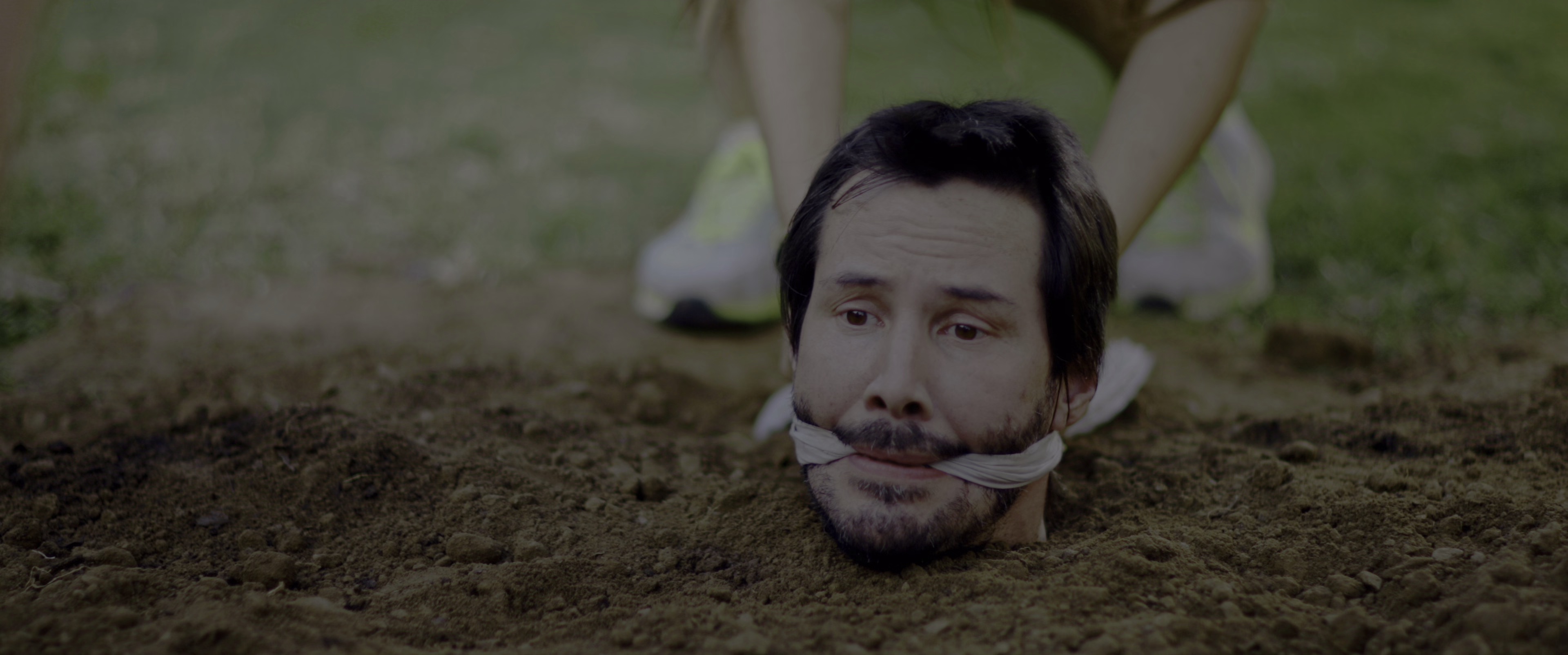 敲敲门 [HDR/杜比视界双版本][简繁英字幕].Knock.Knock.2015.2160p.UHD.BluRay.DV.x265.10bit.TrueHD.7.1-ParkHD 20.62GB-7.png