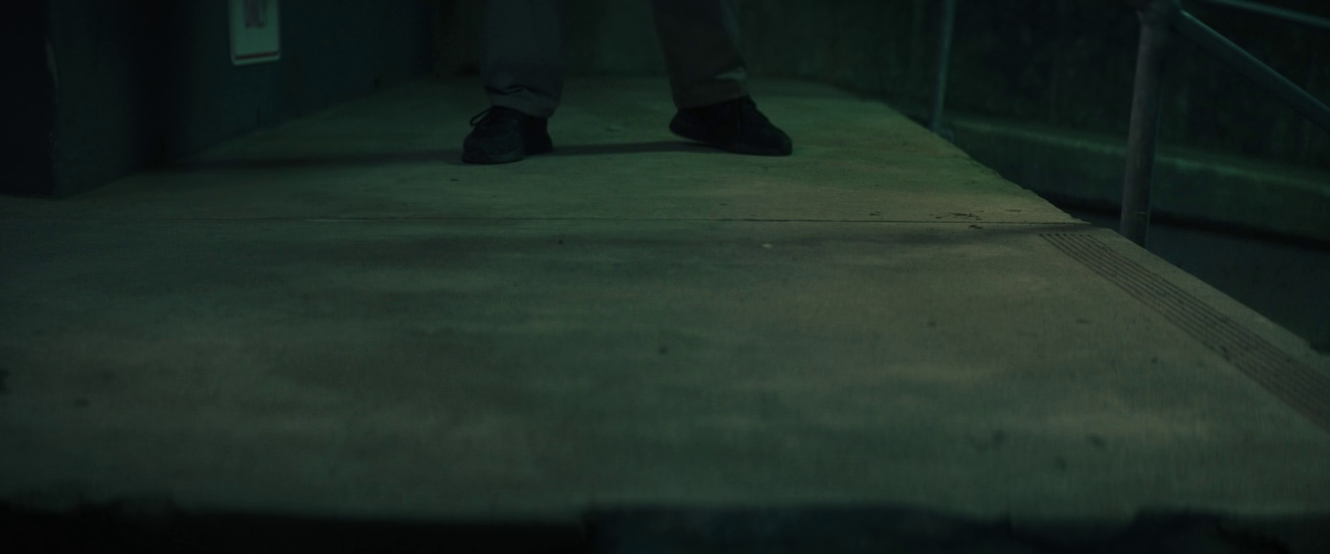 神探忠犬2：狼之城 [中文字幕].Muzzle.City.Of.Wolves.2025.Bluray.1080p.AAC2.0.x264-DreamHD 2.75GB-5.png