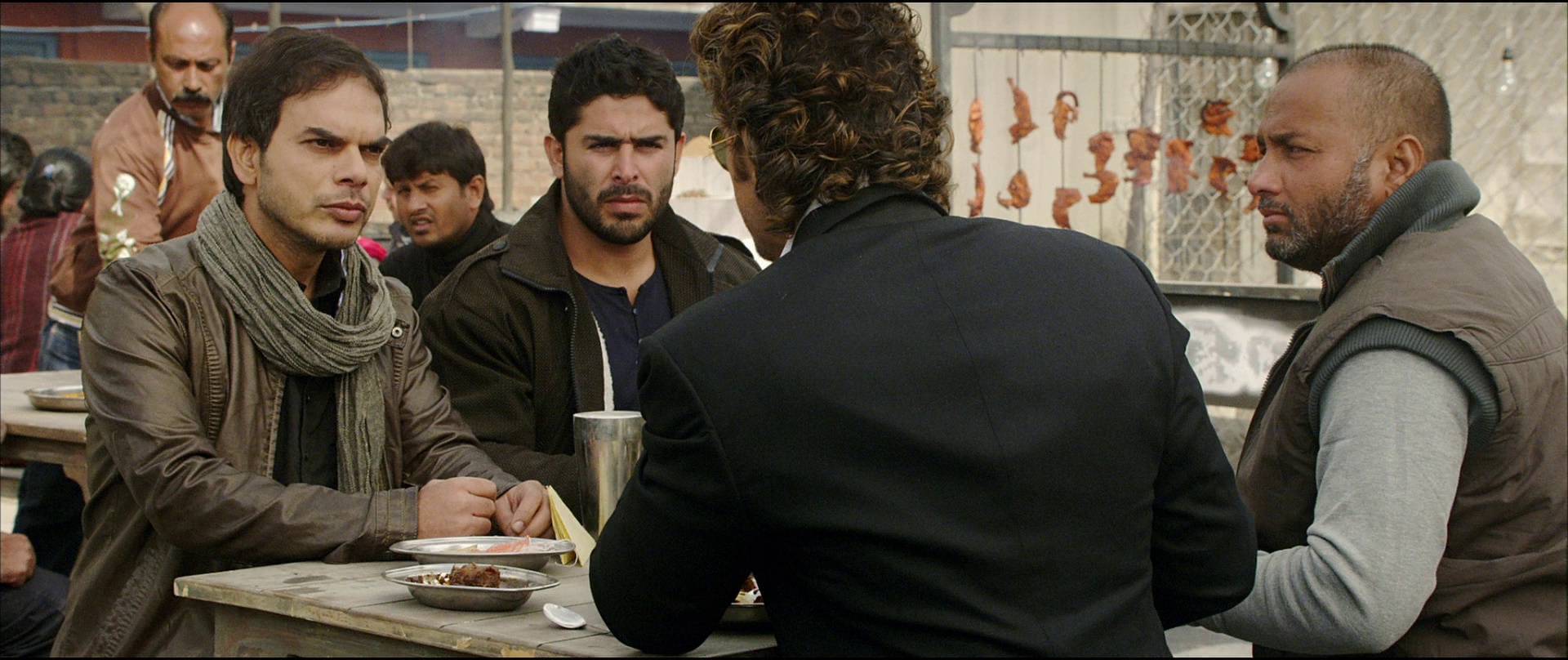 惊情谍变 [中文字幕].Bang.Bang.2014.1080p.BluRay.x264.DTS-HD.MA.5.1-ParkHD 15.28GB-2.png