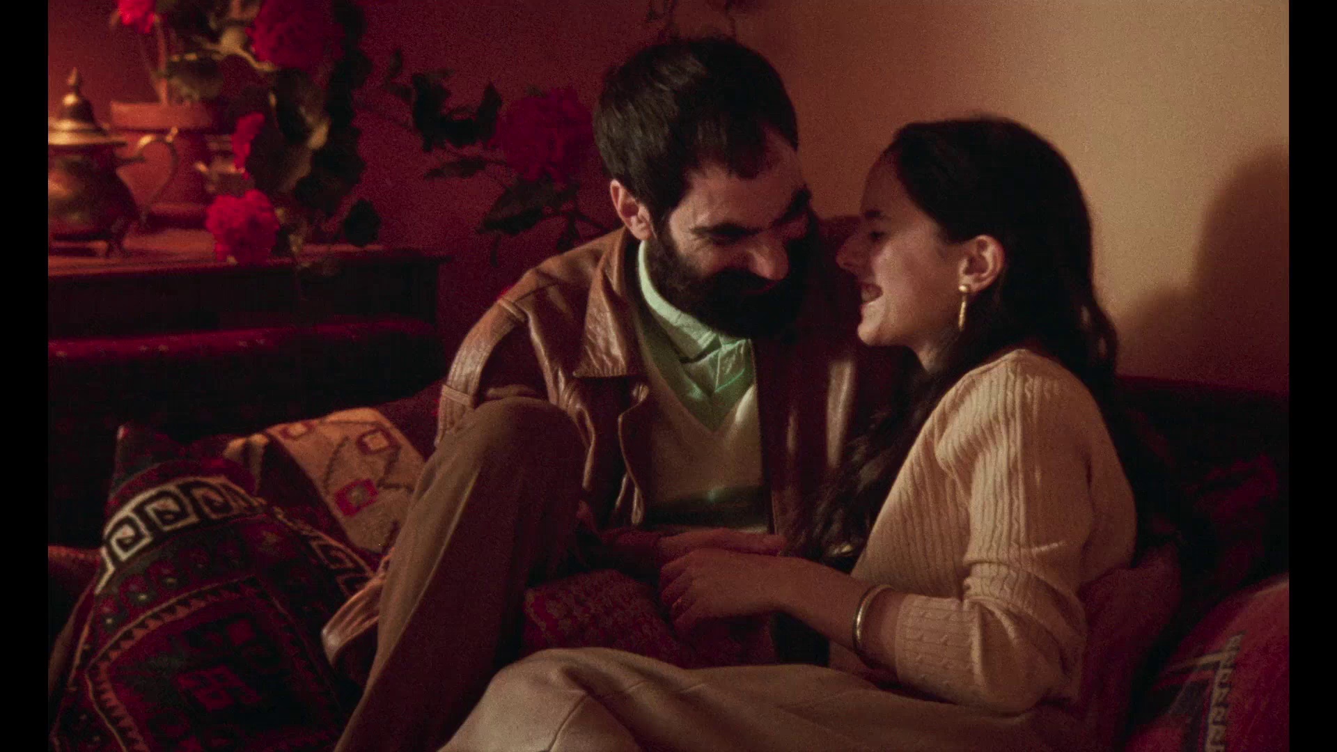 共同的语言 [中文字幕].Une.langue.universelle.2024.1080p.Bluray.AAC.2.0.x264-DreamHD 2.62GB-4.png