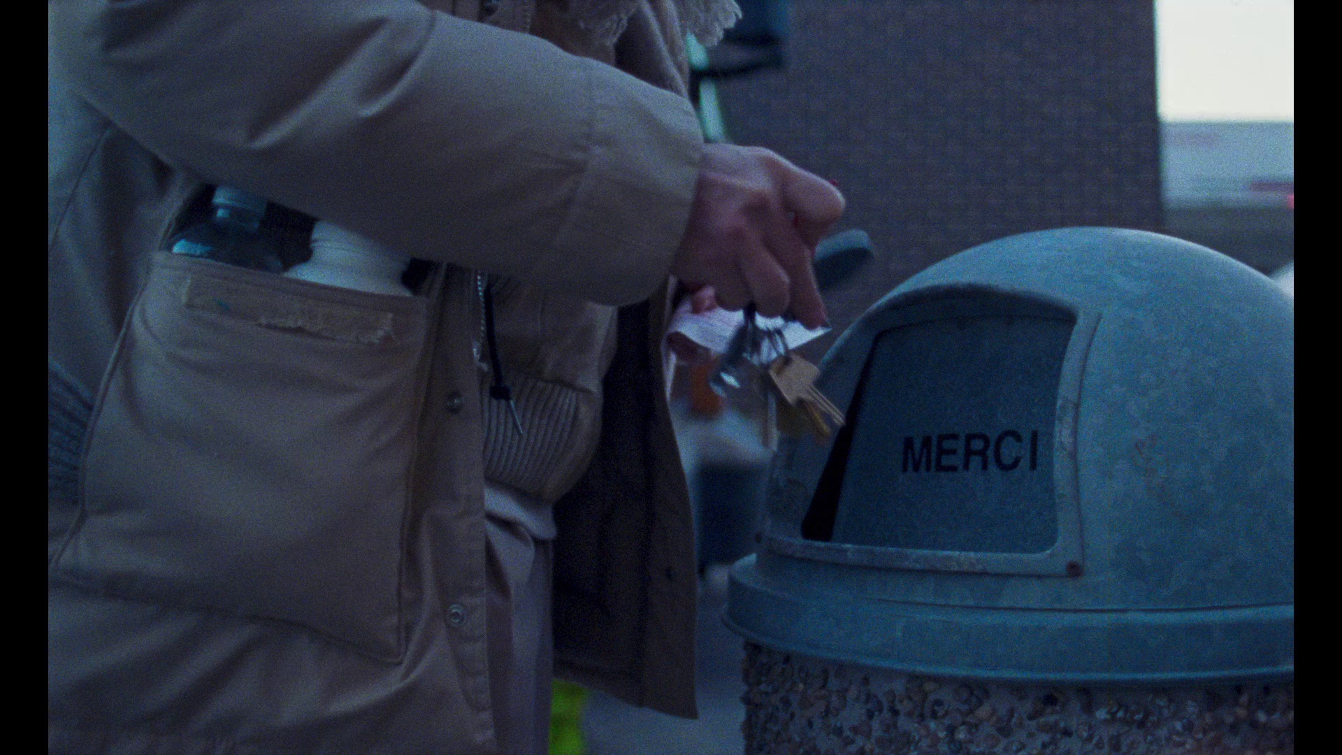 共同的语言 [简繁英字幕].Une.langue.universelle.2024.1080p.Bluray.Remux.AVC.DTS-HD.MA5.1-DreamHD 17.97GB-3.png