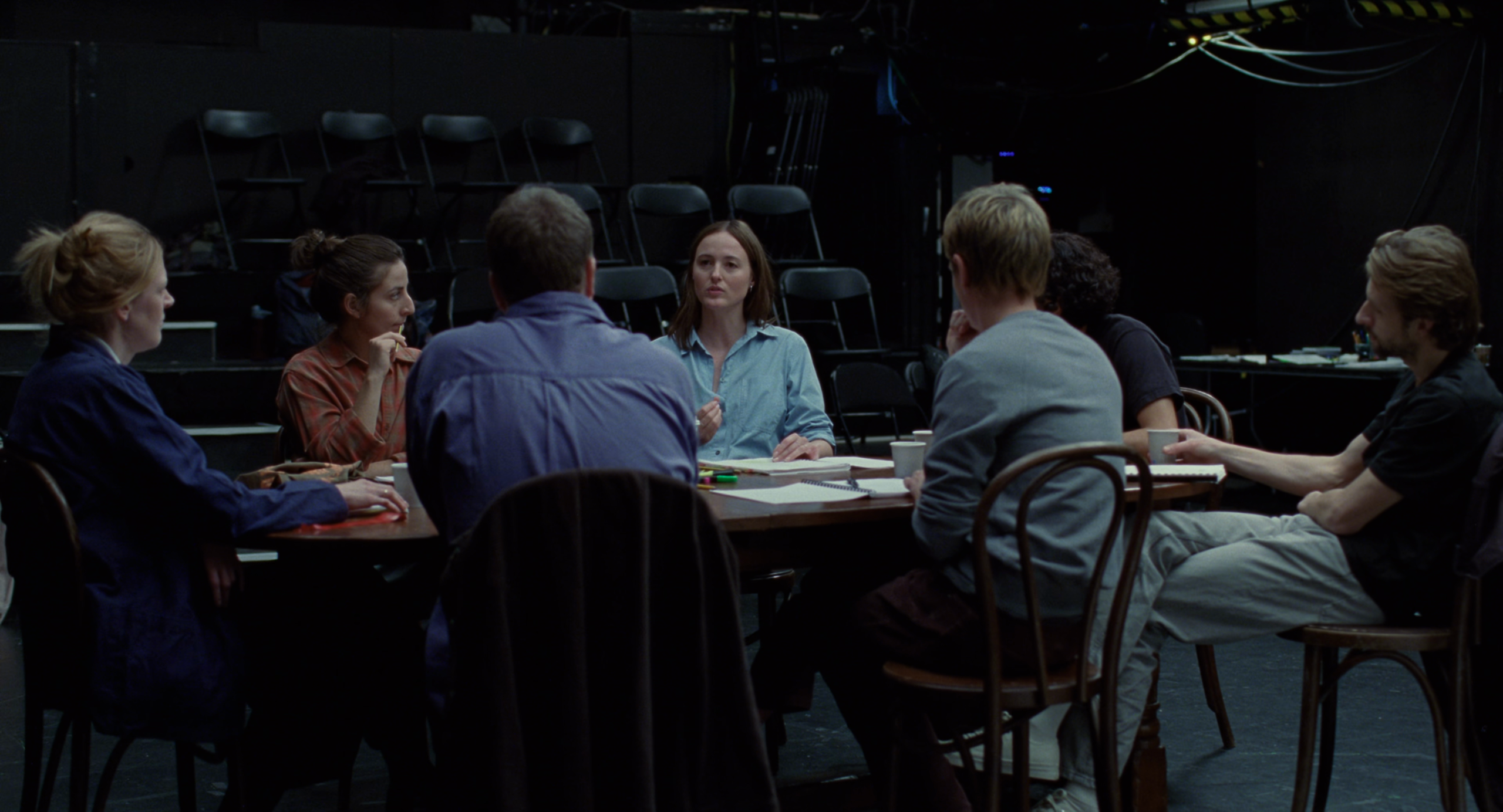 情感价值 [无字片源].Affeksjonsverdi.2025.NORWEGiAN.2160p.iT.WEB-DL.DD5.1.H.265-NORViNE 18.82GB-3.png