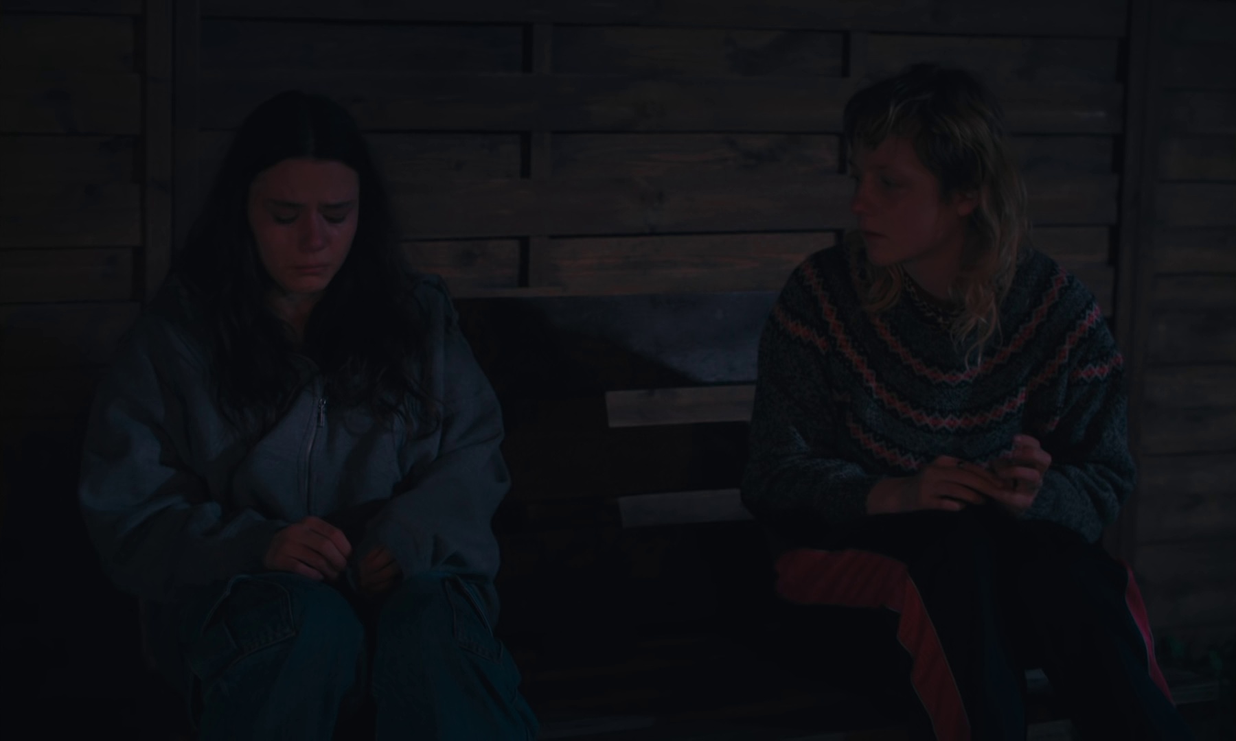 外语 [中文字幕].Langue.Etrangere.2024.1080p.Bluray.Remux.AVC.DTS-HD.MA.5.1-DreamHD 27.72GB-3.png