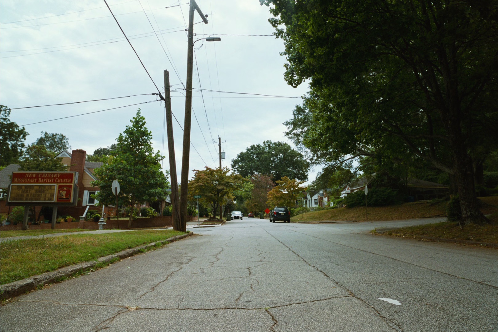 拯救地球 [中文字幕].Bugonia.2025.1080p.BluRay.x265.10bit-CTRLHD 7.80GB-3.png