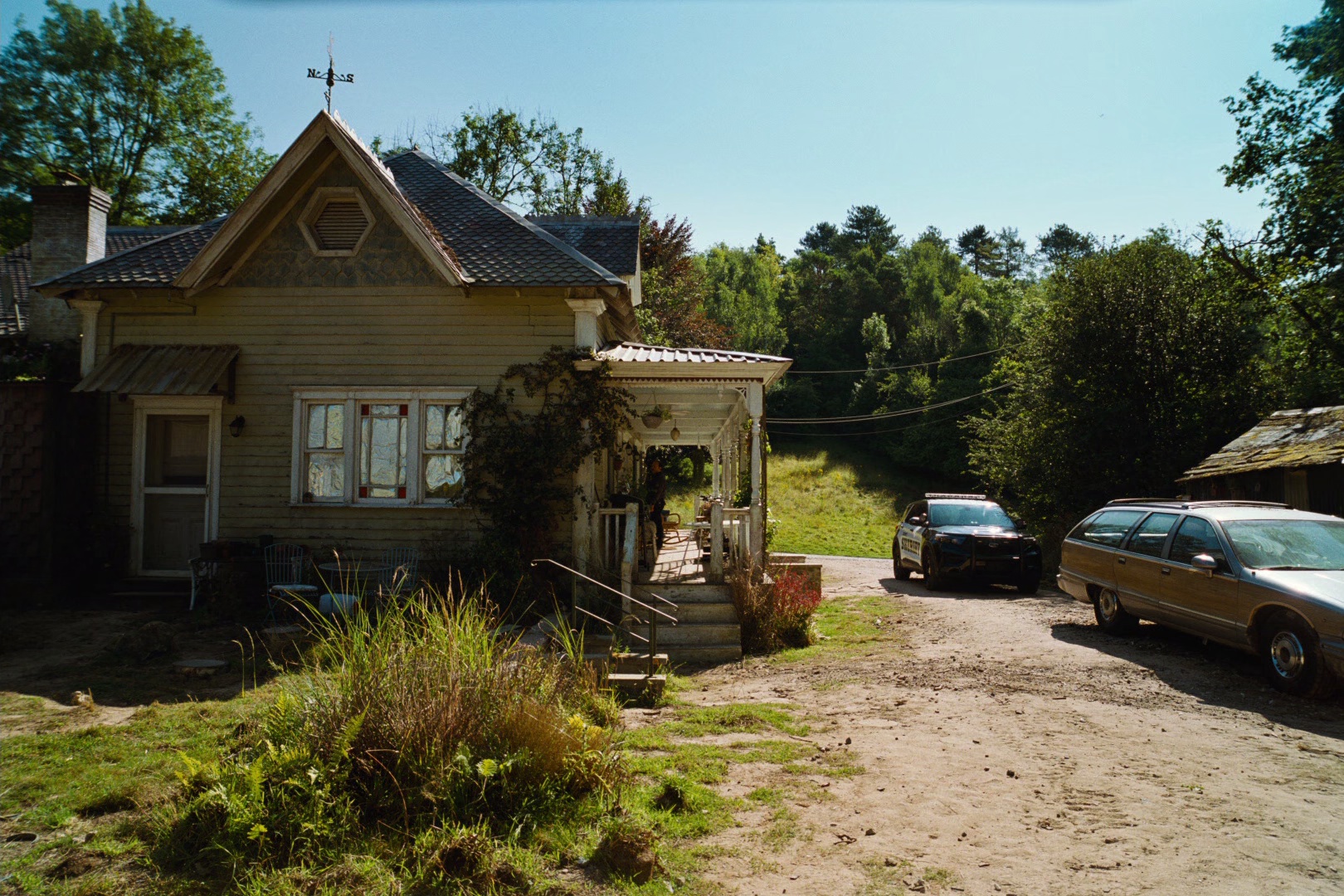 拯救地球 [中文字幕].Bugonia.2025.1080p.BluRay.x265.10bit-CTRLHD 7.80GB-5.png