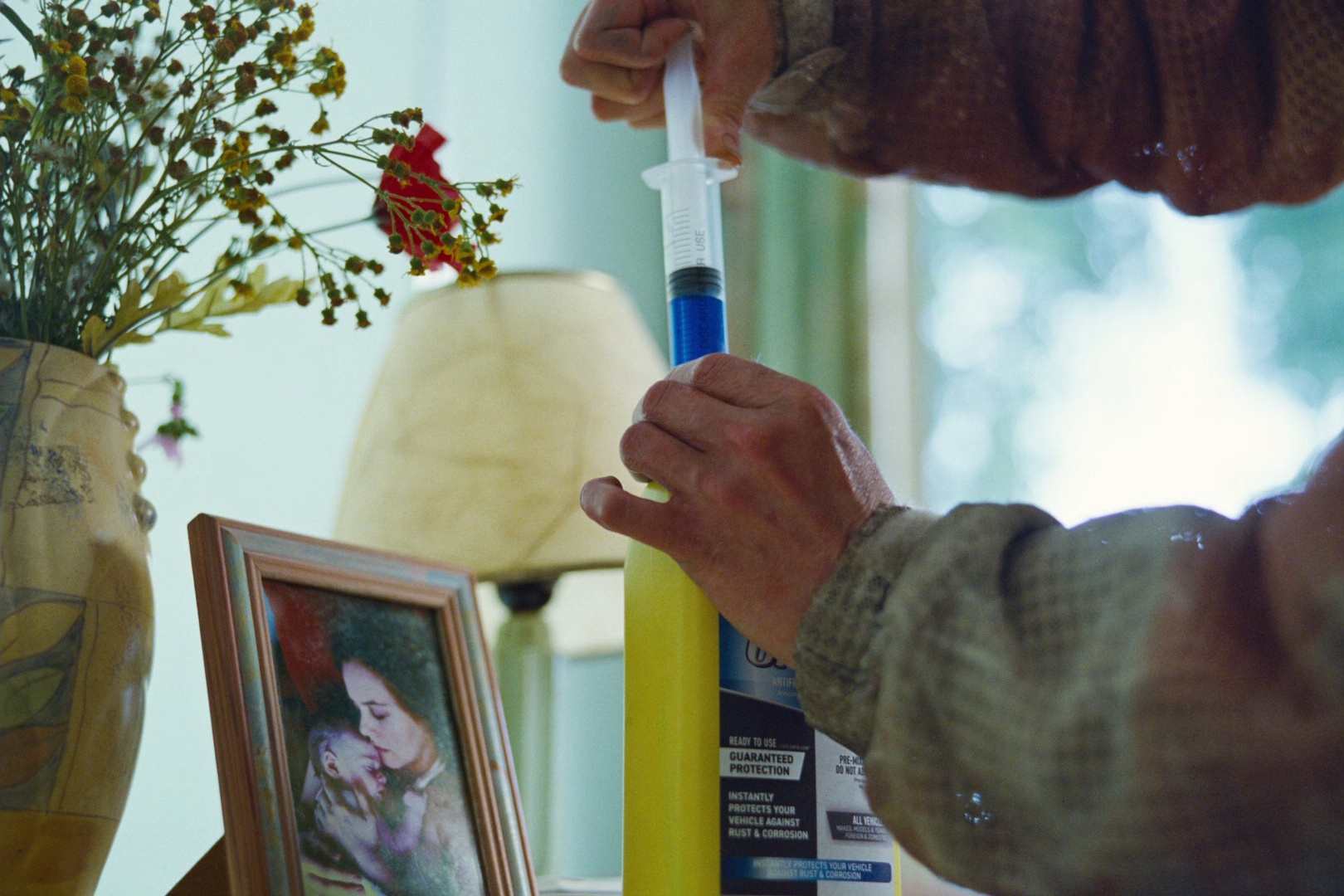 拯救地球 [中文字幕].Bugonia.2025.1080p.BluRay.x265.10bit-CTRLHD 7.80GB-6.png