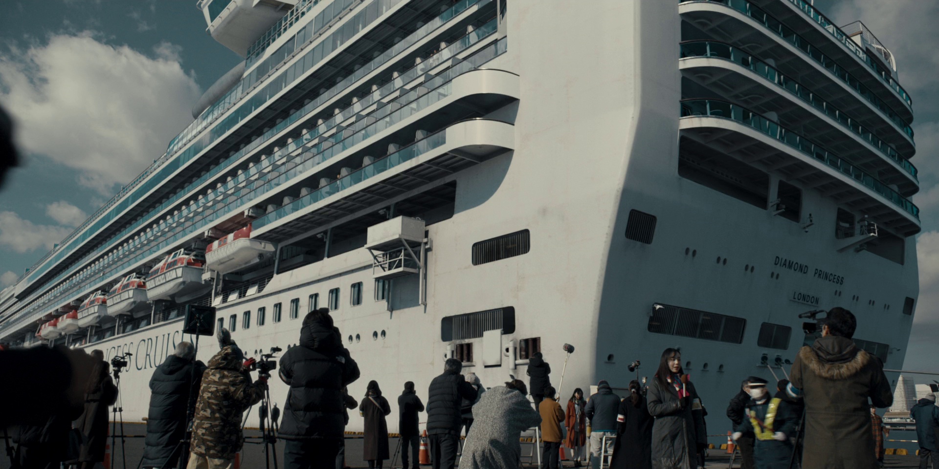 前线 [简繁字幕].Frontline.2025.1080p.BluRay.x264.DTS-CTRLHD 11.99GB-3.png