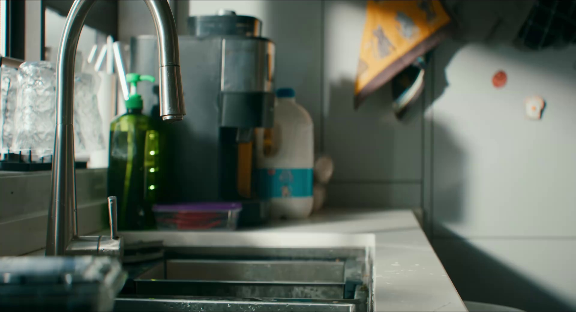 一起过家家 [60帧率版本][高码版][国语配音/中文字幕].Family.Swap.2025.2160p.WEB-DL.H265.HQ.60fps.DTS5.1-PandaQT 16.42GB-2.png