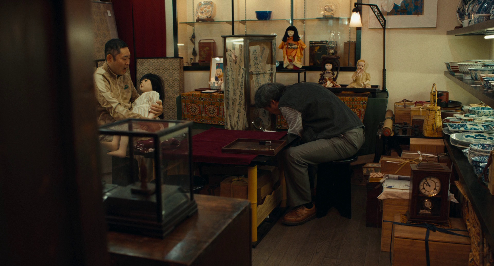 人偶之家 [简繁字幕].Dollhouse.2025.1080p.BluRay.x265.10bit.DTS-CTRLHD 5.48GB-5.png