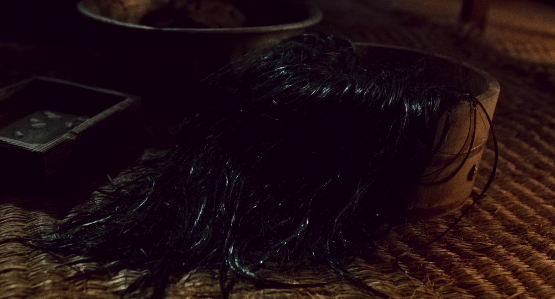 人偶之家 [简繁字幕].Dollhouse.2025.1080p.BluRay.x265.10bit.DTS-CTRLHD 5.48GB-6.png