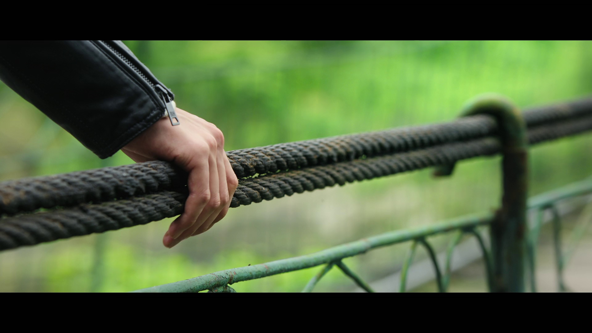 失孤 [国语配音/中文字幕].Lost.and.Love.2015.1080p.NF.WEB-DL.AAC2.0.H264-PandaQT 3.86GB-4.png