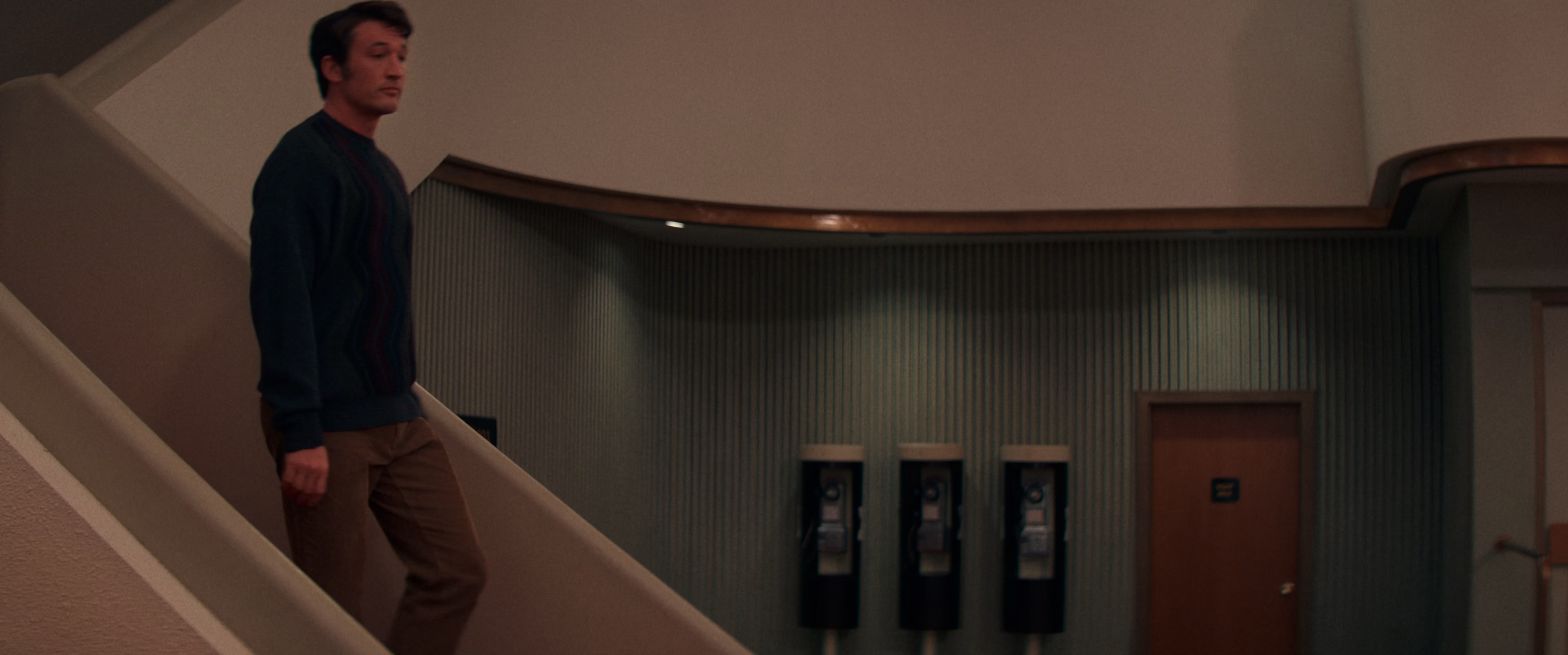 永恒站 [简繁英字幕].Eternity.2025.2160p.iTunes.WEB-DL.DDP.5.1.Atmos.HDR10/.H.265-DreamHD 20.30GB-6.png