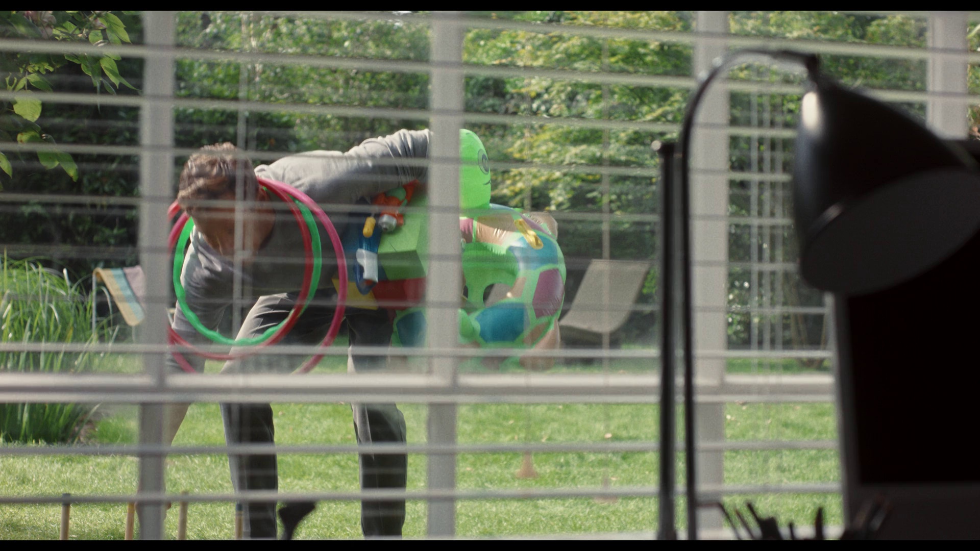 玫瑰 [简繁英字幕].The.Roses.2025.1080p.DSNP.WEB-DL.DDP5.1.Atmos.H264-PandaQT 5.09GB-3.png