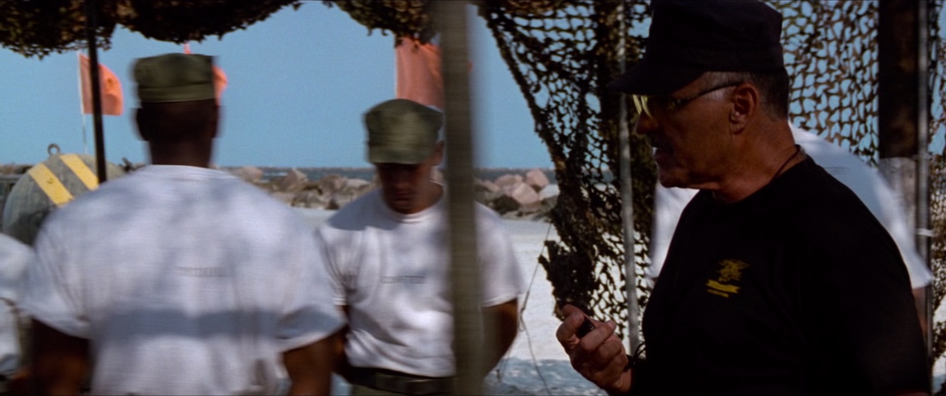 魔鬼女大兵 [简繁英字幕].G.I.Jane.1997.1080p.Bluray.DTS-HD.MA.5.1.x265.10bit-DreamHD 7.31GB-4.png