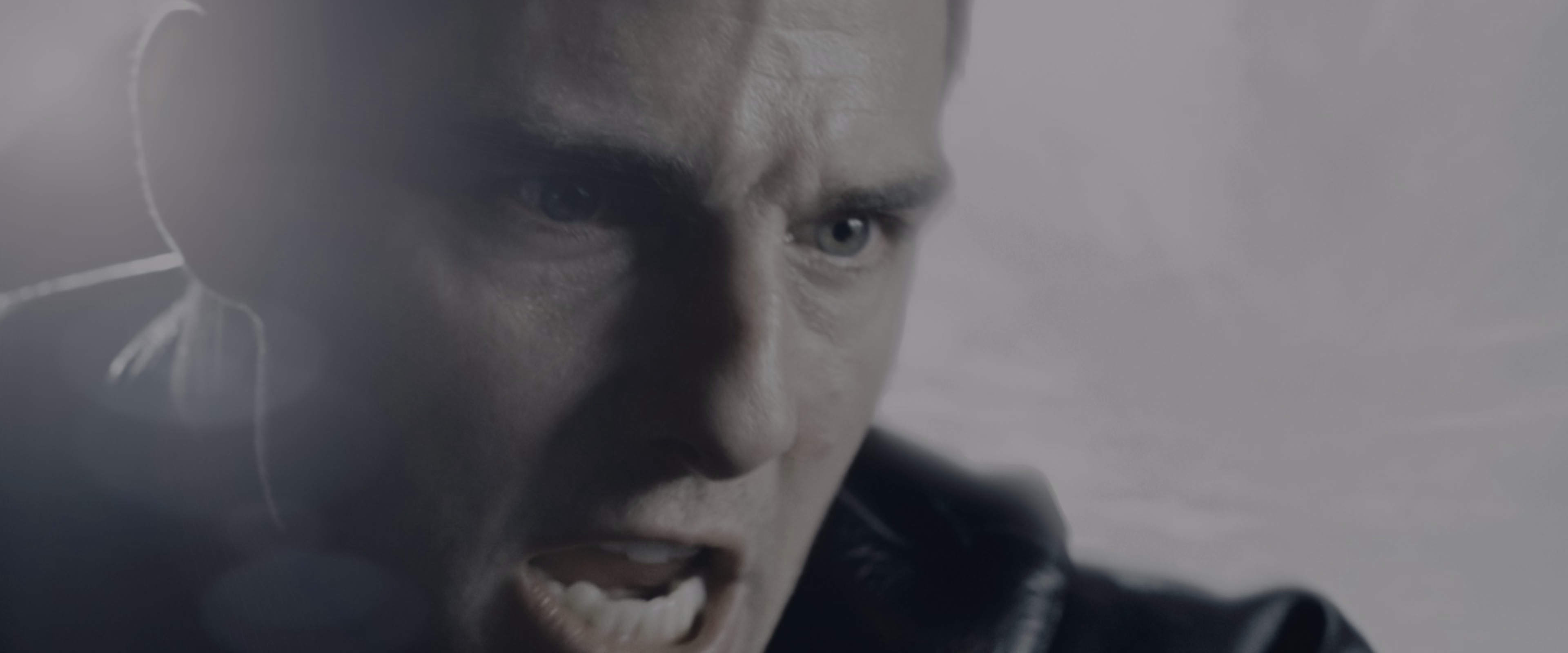 少数派报告 [HDR/杜比视界双版本][国英多音轨/简繁英字幕].2002.2160p.UHD.BluRay.DV.x265.10bit.DTS-HD.MA.5.1-ParkHD 31.41GB-3.png