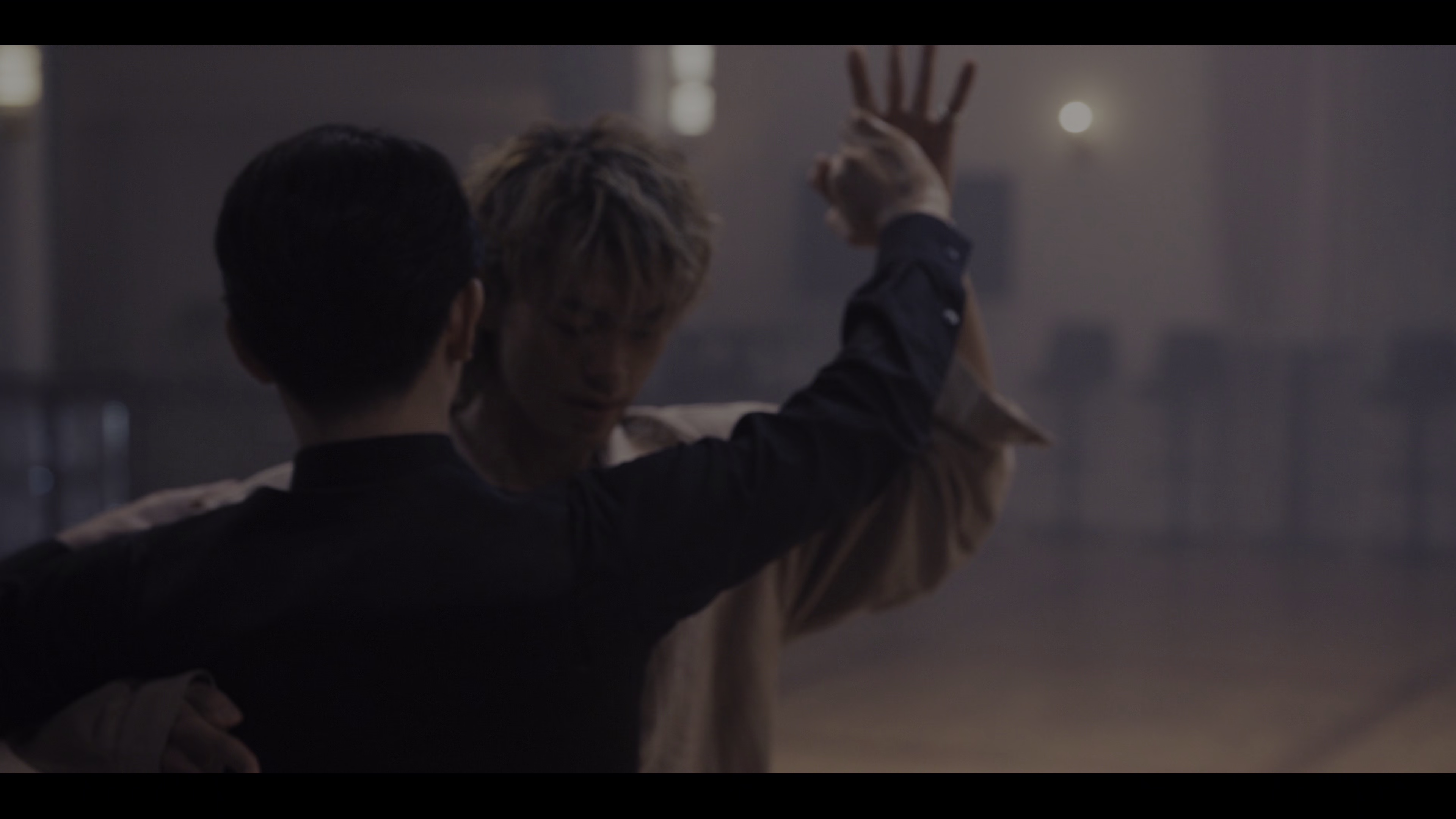 十项舞蹈 [简繁英字幕].10DANCE.2025.2160p.NF.WEB-DL.DDP.5.1.HDR10.H.265-DreamHD 10.02GB-2.png