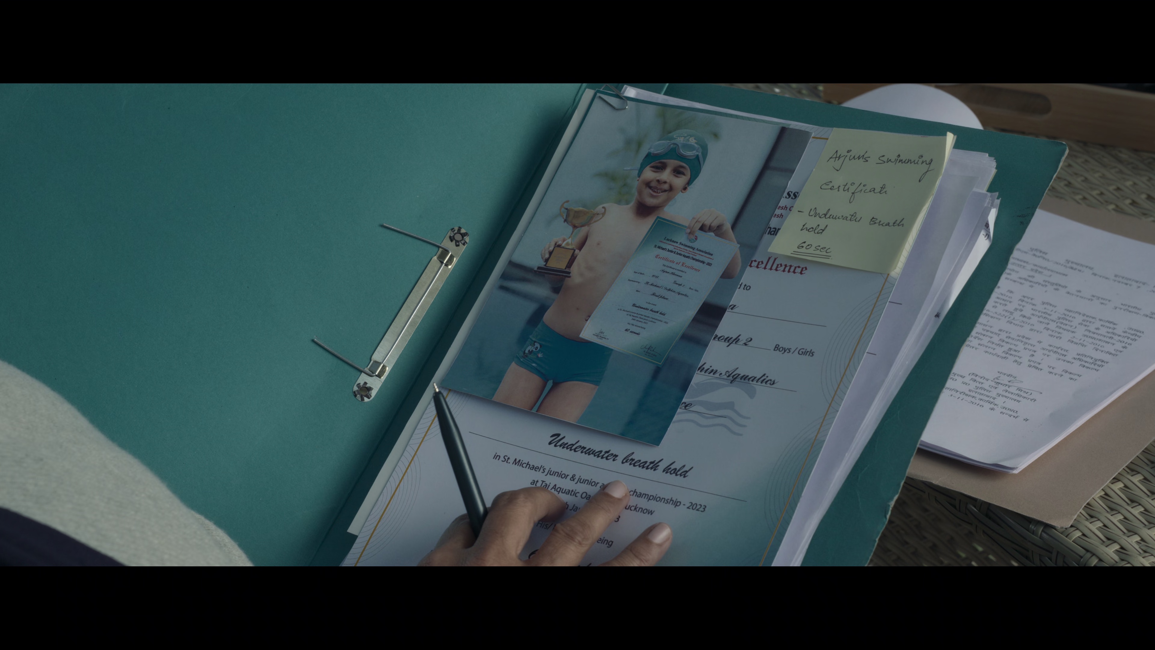 孤夜寻凶2 [简繁英字幕].Raat.Akeli.Hai-.The.Bansal.Murders.2025.2160p.NF.WEB-DL.DDP.5.1.Atmos.H.265-DreamHD 15.67GB-5.png