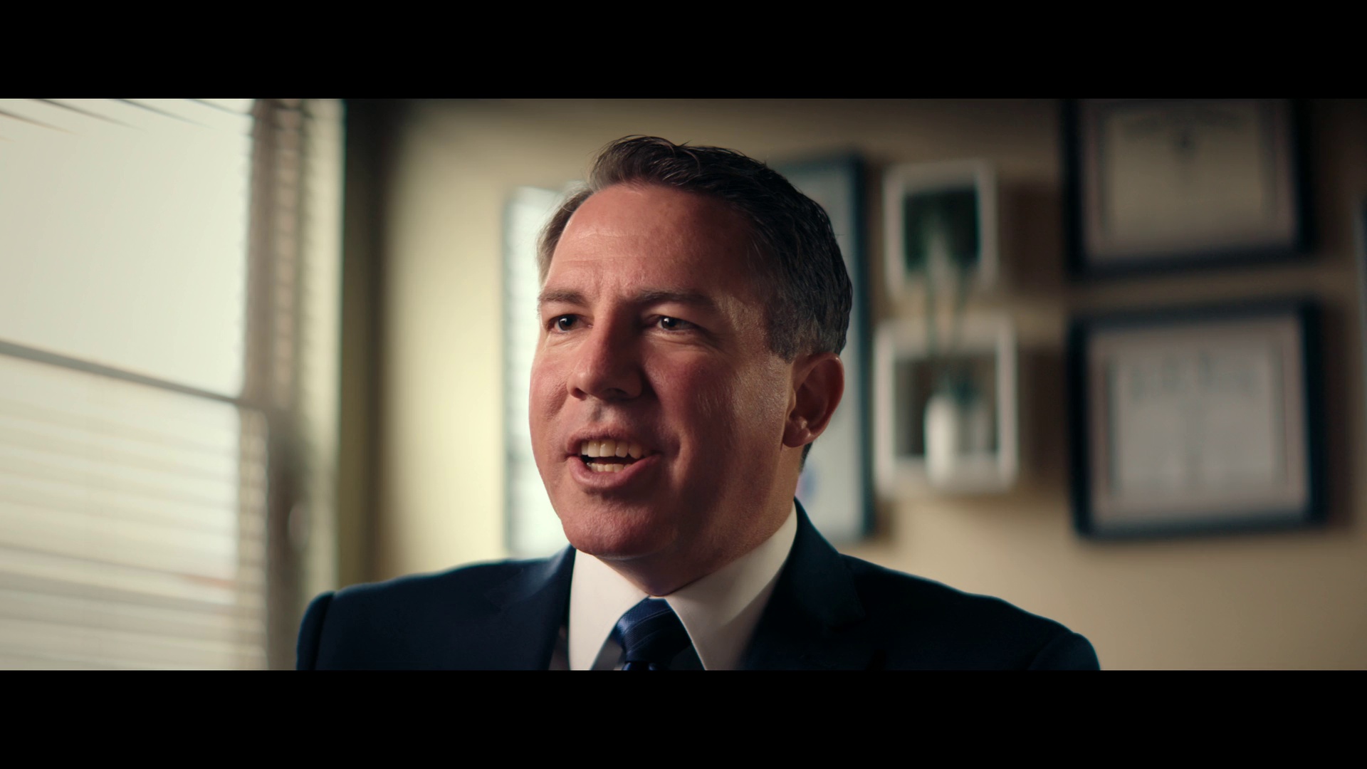 邪恶网红：育儿界的黑暗故事 [简繁英字幕].2025.2160p.NF.WEB-DL.DDP5.1.Atmos.HDR.H.265-PandaQT 7.47GB-3.png