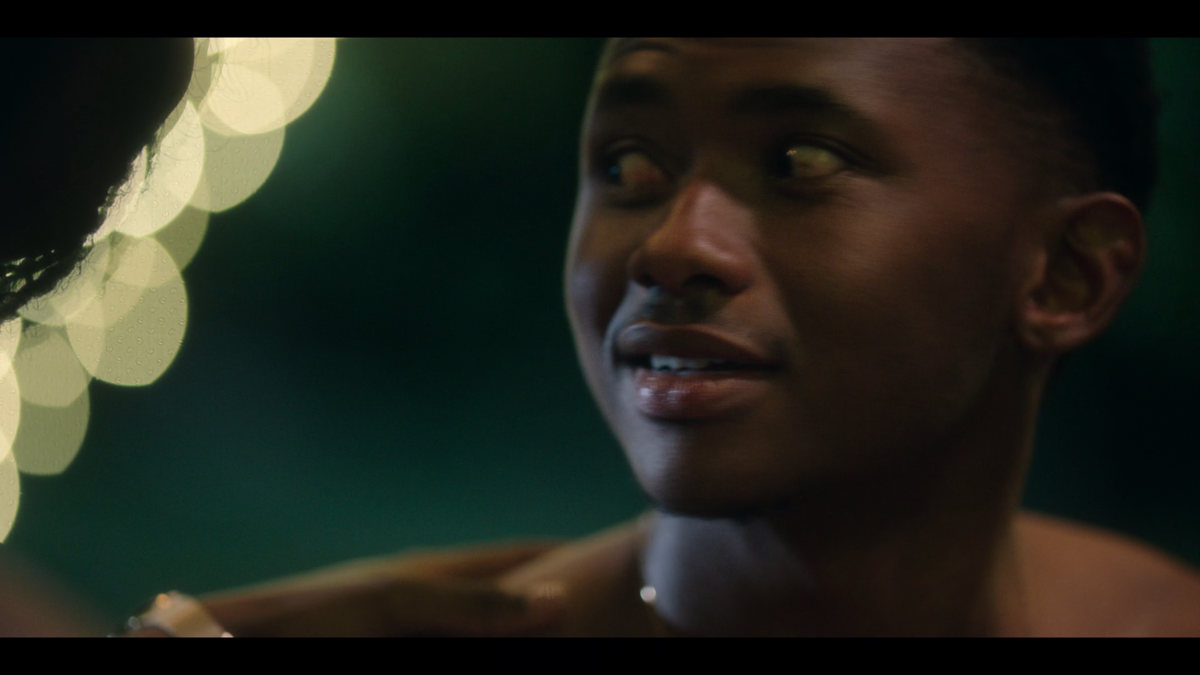 醇爱恋曲 [简繁英字幕].Love.and.Wine.2025.2160p.NF.WEB-DL.DDP5.1.H.265-PandaQT 9.75GB-4.png