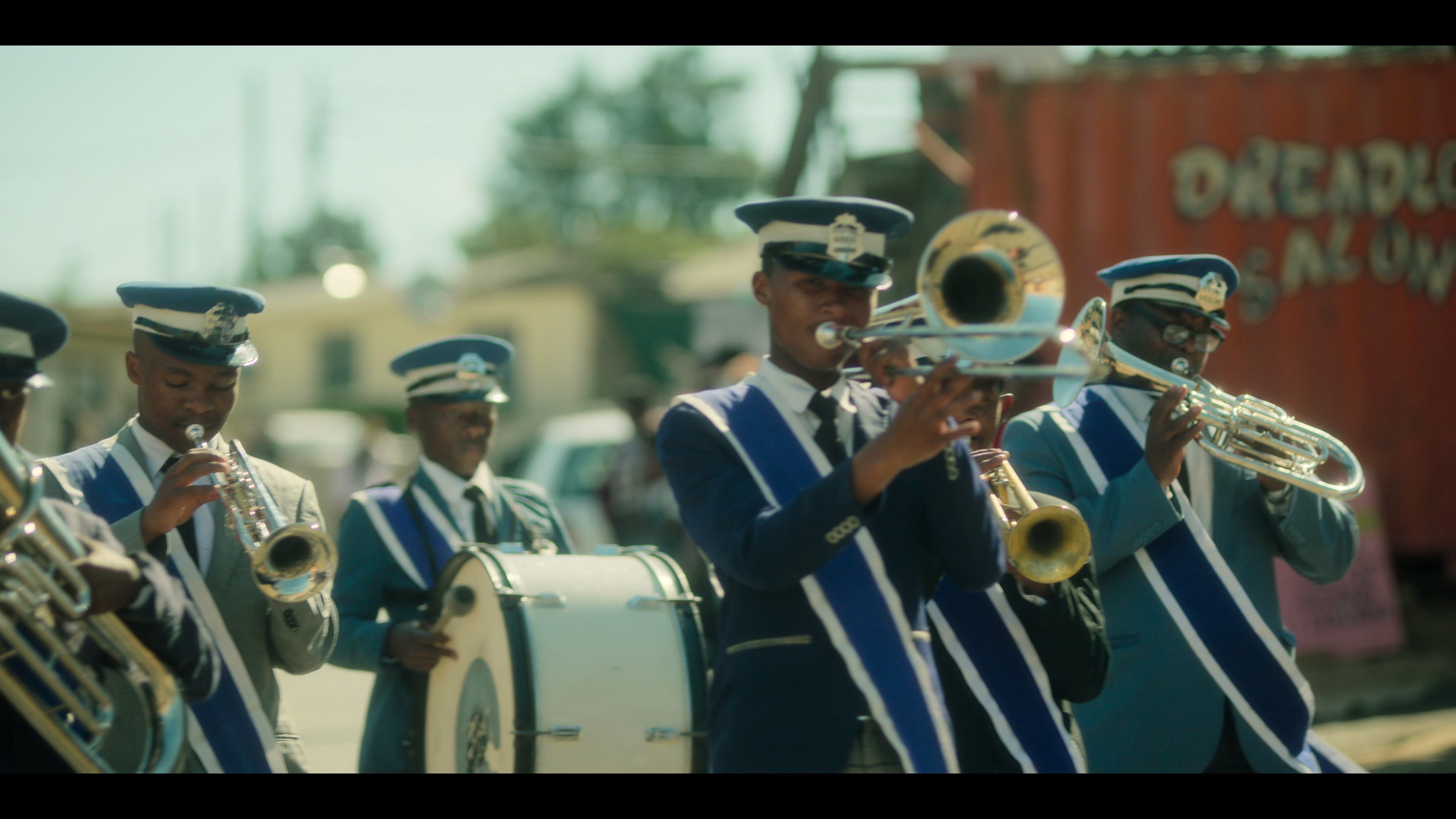 醇爱恋曲 [简繁英字幕].Love.and.Wine.2025.2160p.NF.WEB-DL.DDP5.1.HDR.H.265-PandaQT 14.06GB-3.png