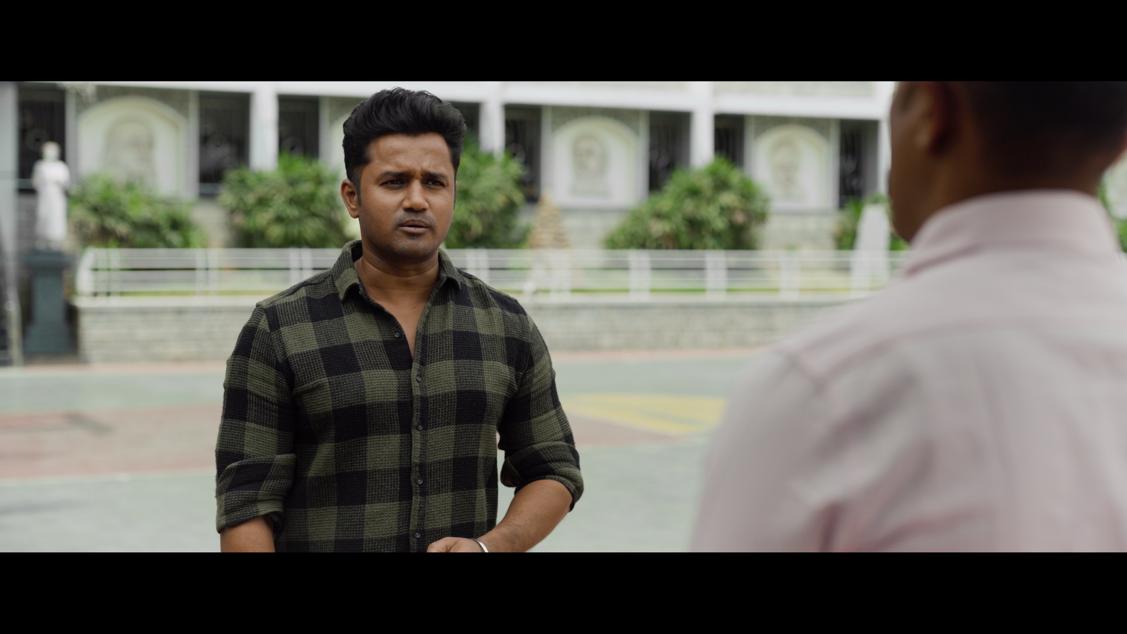 史提芬的自白 [中文字幕].Stephen.2025.2160p.NF.WEB-DL.DDP5.1.Atmos.H.265-PandaQT 10.52GB-3.png