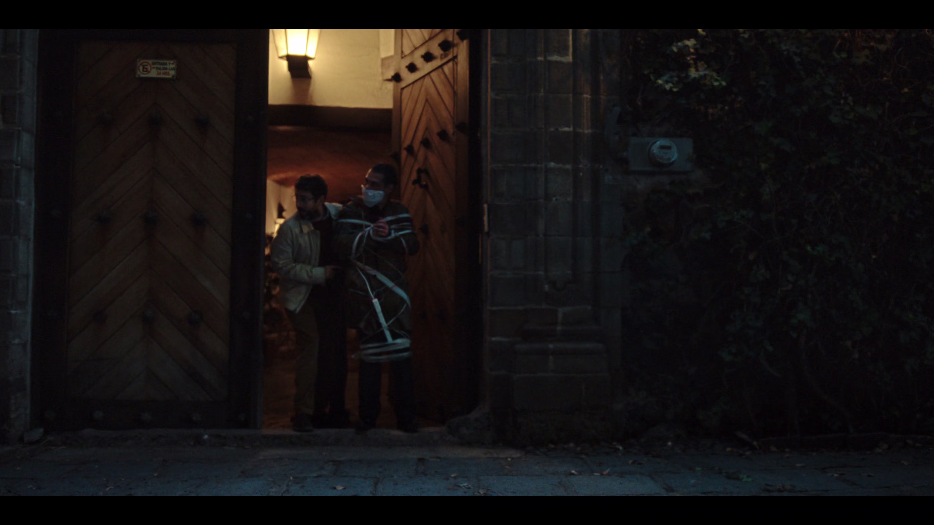 勇者时刻 [简繁英字幕].A.Time.for.Bravery.2025.2160p.NF.WEB-DL.DDP5.1.Atmos.H.265-PandaQT 10.06GB-5.png