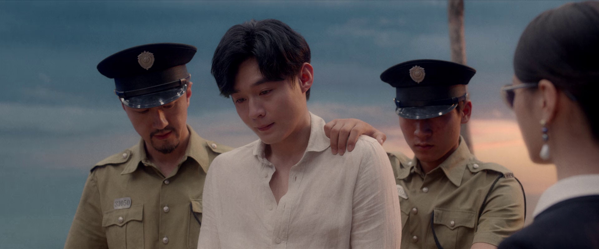 即兴谋杀 [国语配音/中文字幕].Her.Turn.2025.2160p.WEB-DL.H265.DDP5.1-QuickIO 3.71GB-7.png