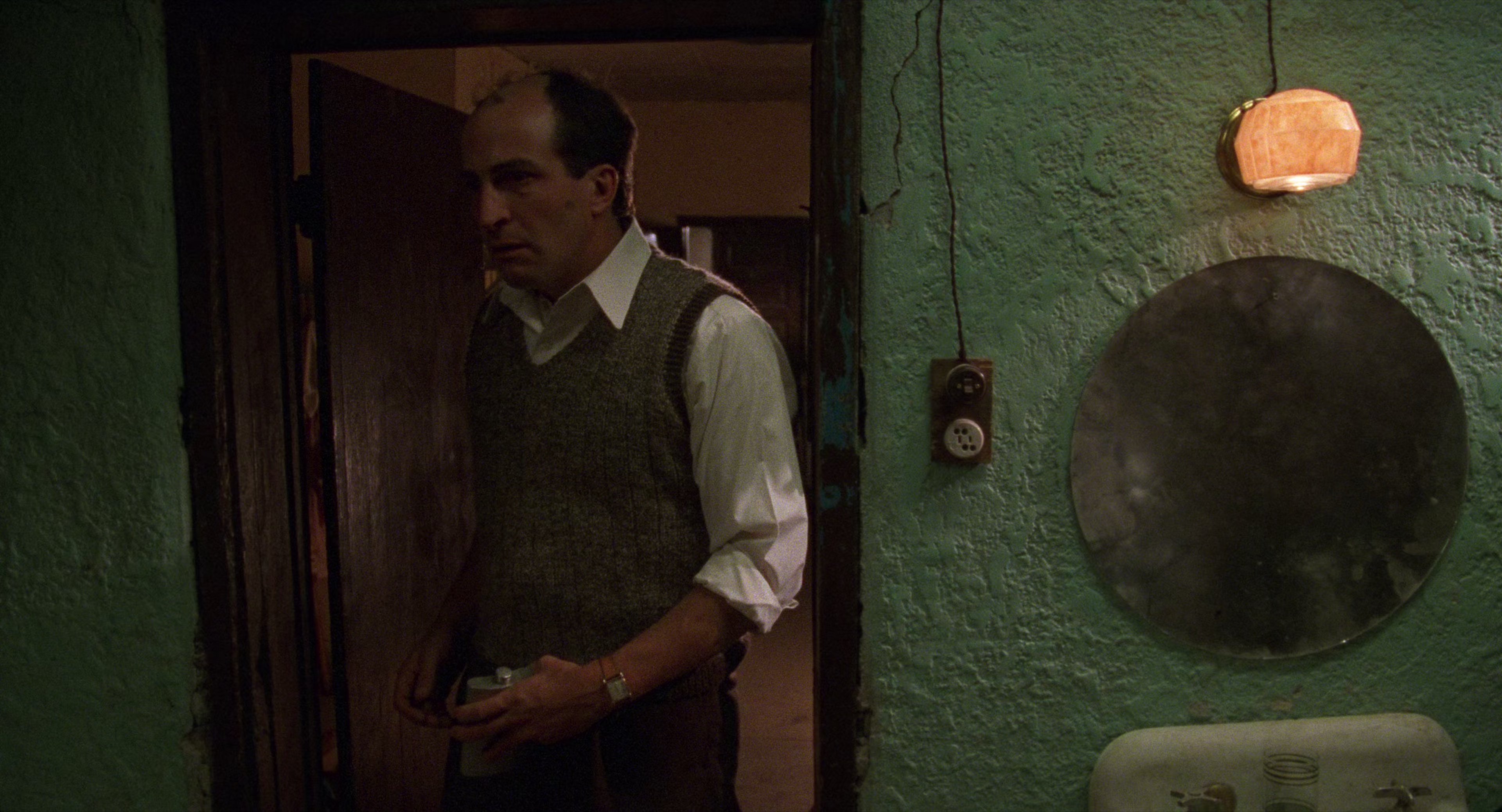 深深的腥红 [简繁英字幕].Deep.Crimson.1996.2160p.UHD.BluRay.x265.10bit.DTS-HD.MA2.0-ParkHD 24.50GB-7.png