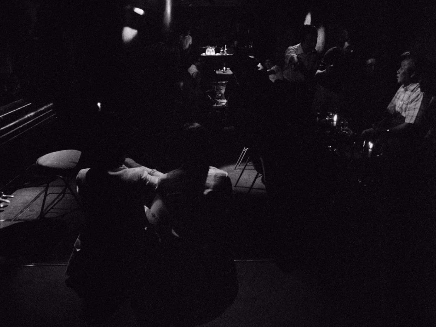 新宿小偷日记 [简繁英字幕].Diary.of.a.Shinjuku.Thief.1969.1080p.BluRay.x265.10bit.FLAC.1.0-QuickIO 7.15GB-2.png