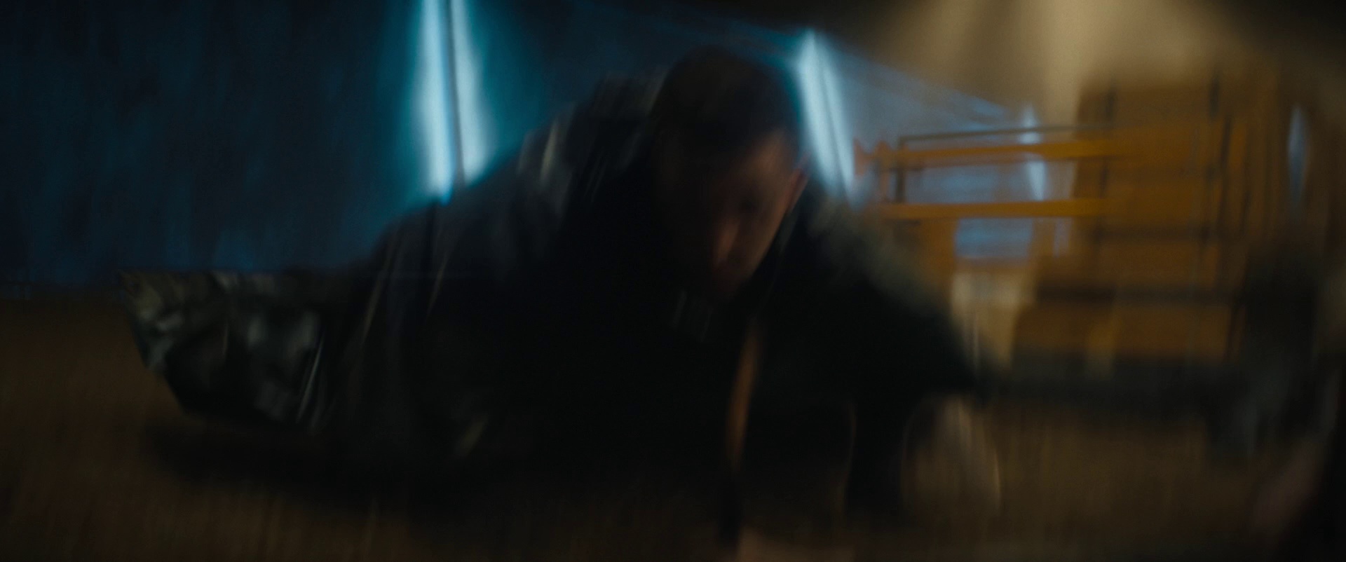 铁血战士：杀戮之地 [无字片源].Predator.Badlands.2025.2160p.iTunes.WEB-DL.DDP.7.1.Atmos.HDR10/.H.265-DreamHD 19.01GB-5.png