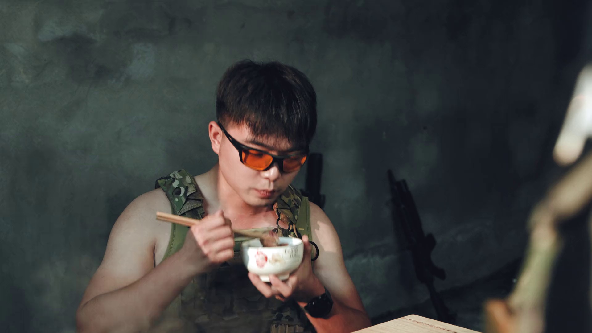 特殊检测 [国语配音/中文字幕].Oh.Death.2026.1080p.WEB-DL.H264.AAC-QuickIO 1.41GB-5.png